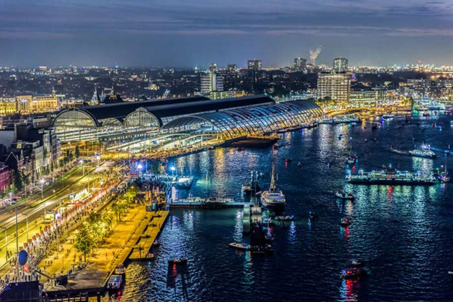 عکاسی از آمستردام در شب