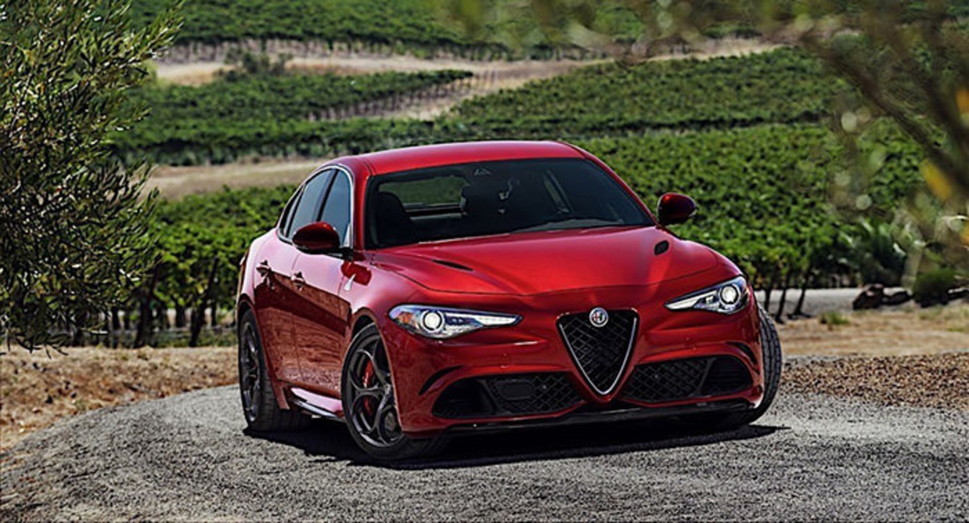 آلفارومئو جولیا