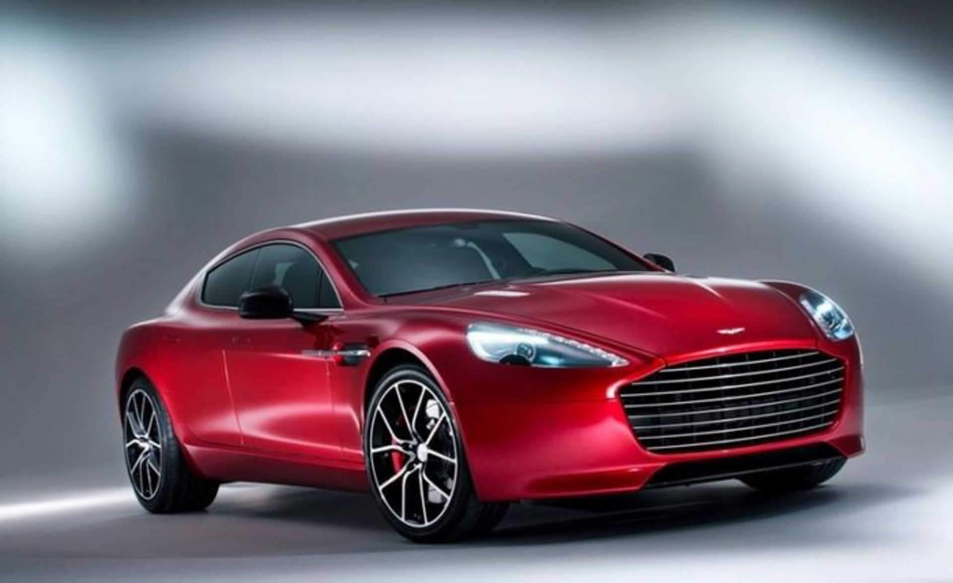 آستون مارتین رپید