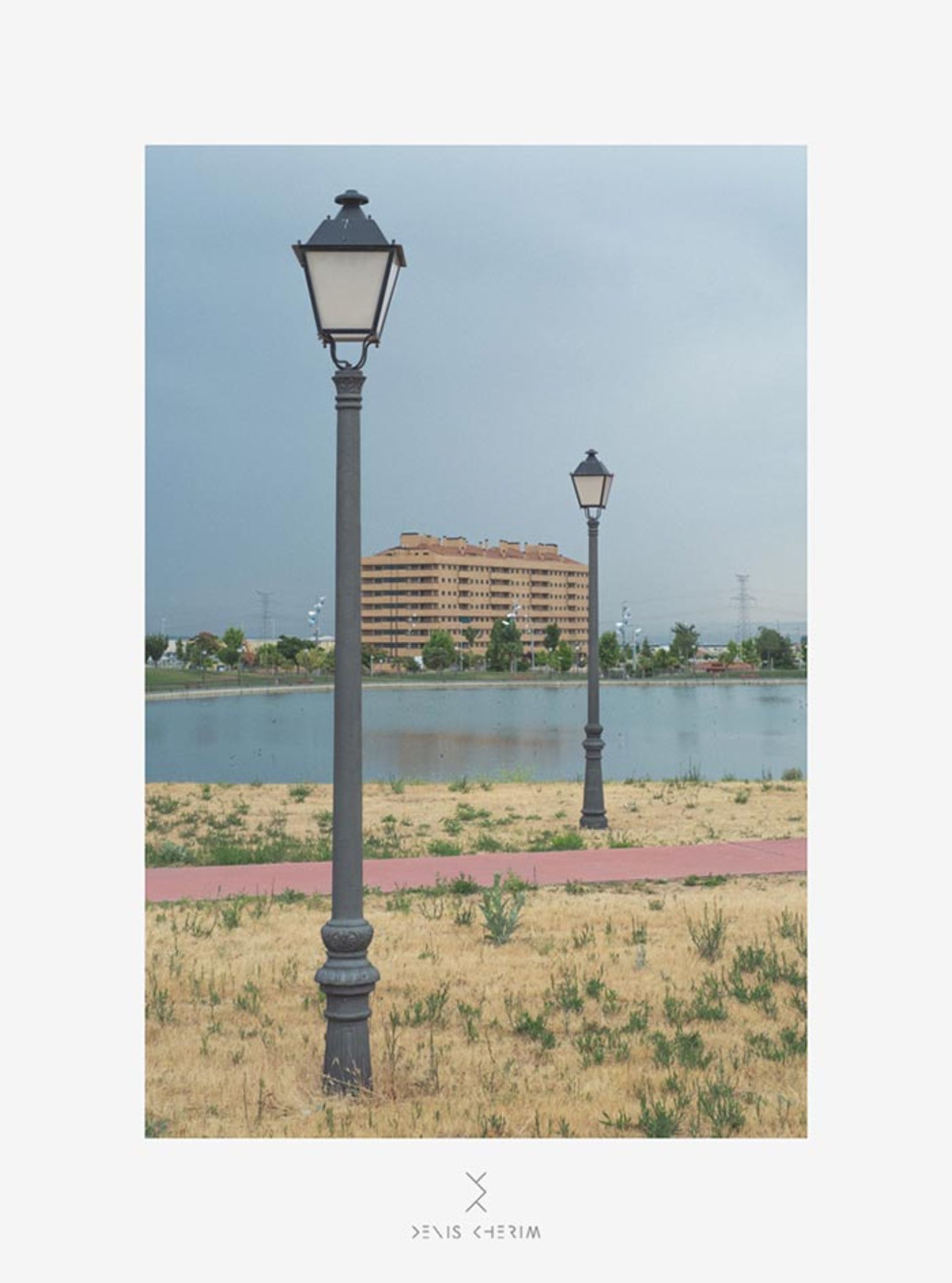 آثار ثبت شده توسط دنیس چریم، عکاس بریتانیایی