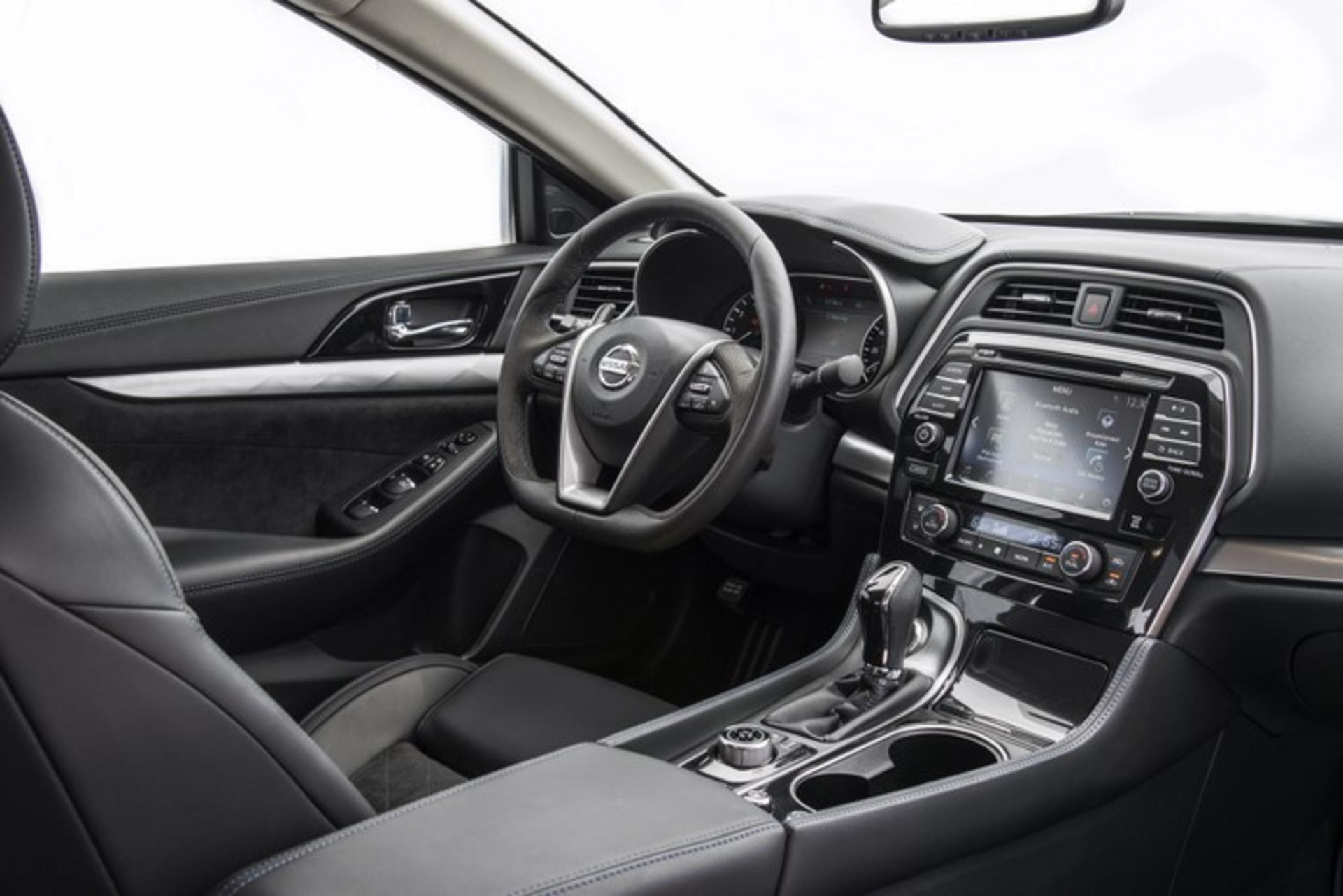 nissan maxima 2016