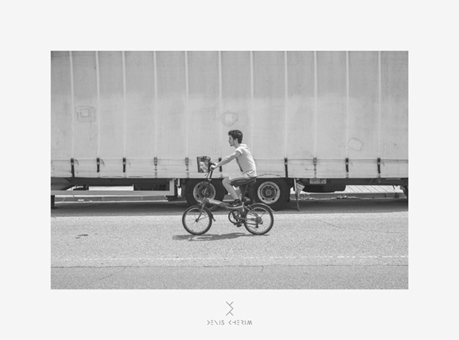 آثار ثبت شده توسط دنیس چریم، عکاس بریتانیایی