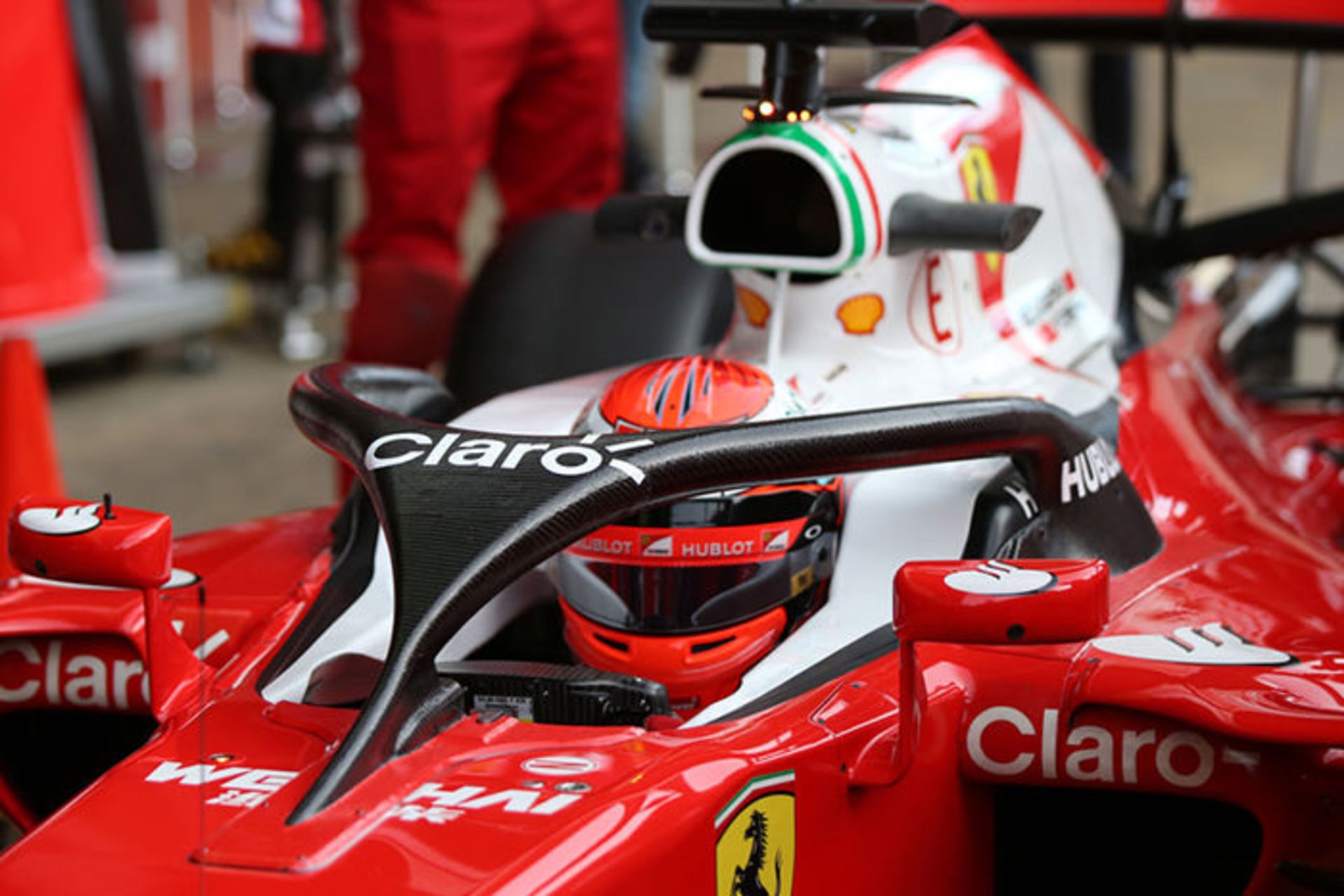 محافظ راننده خودرو فرمول یک