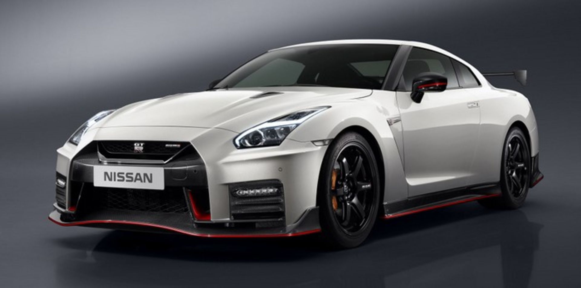 نیسان GT-R
