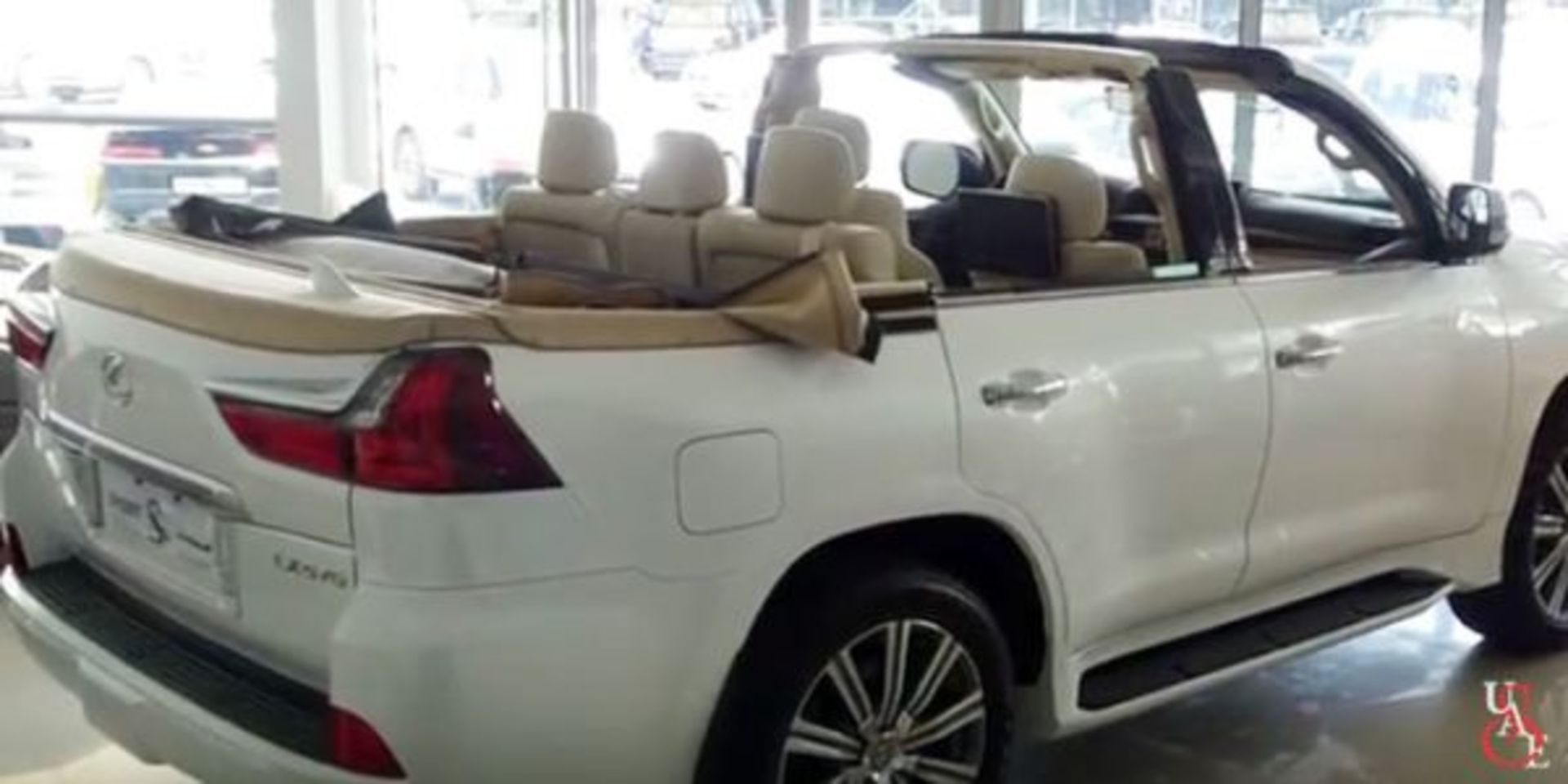 لکسوس LX 570 سقف باز