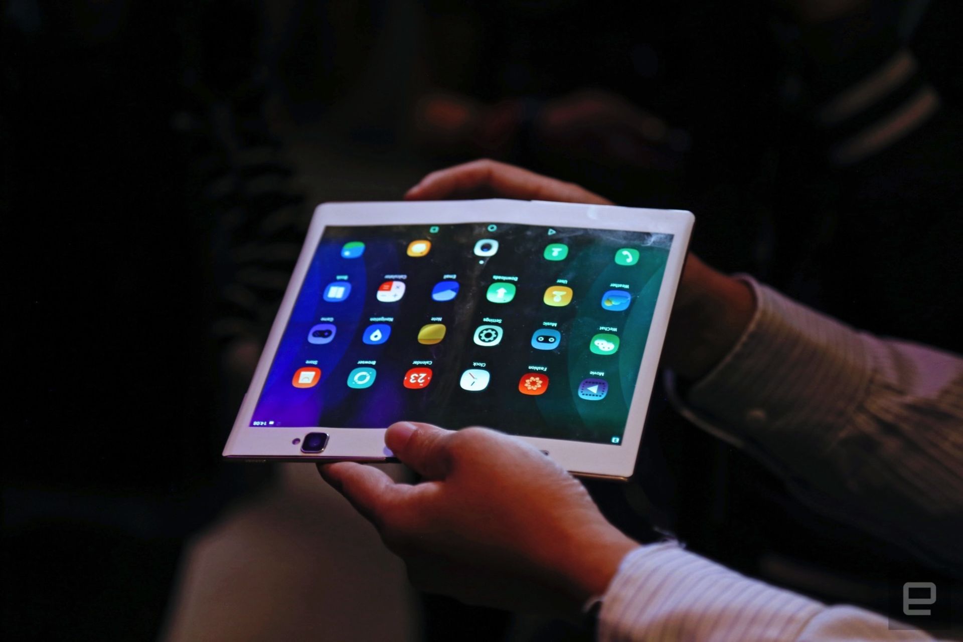 تبلت تاشدنی لنوو