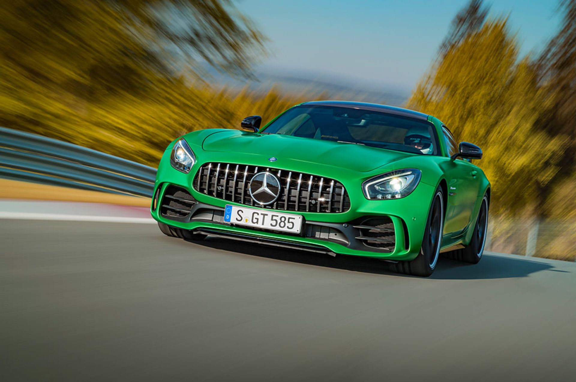 مرسدس بنز AMG GT R 2018