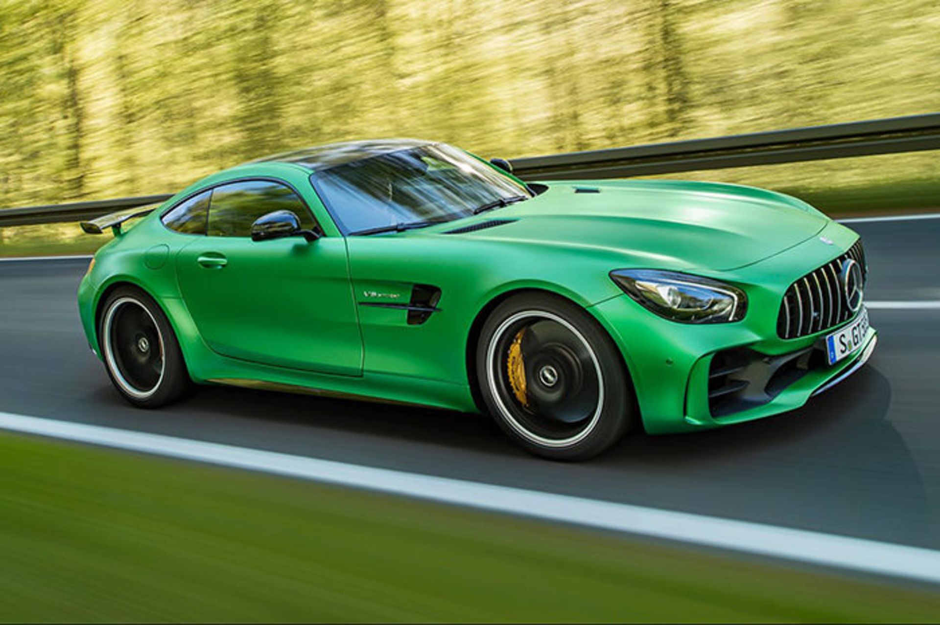مرسدس بنز AMG GT R 2018