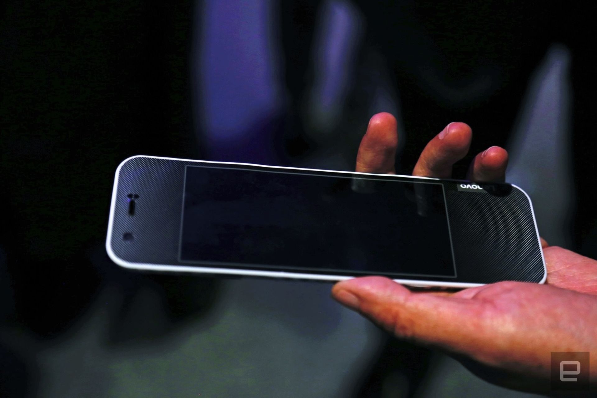 گوشی تاشدنی لنوو