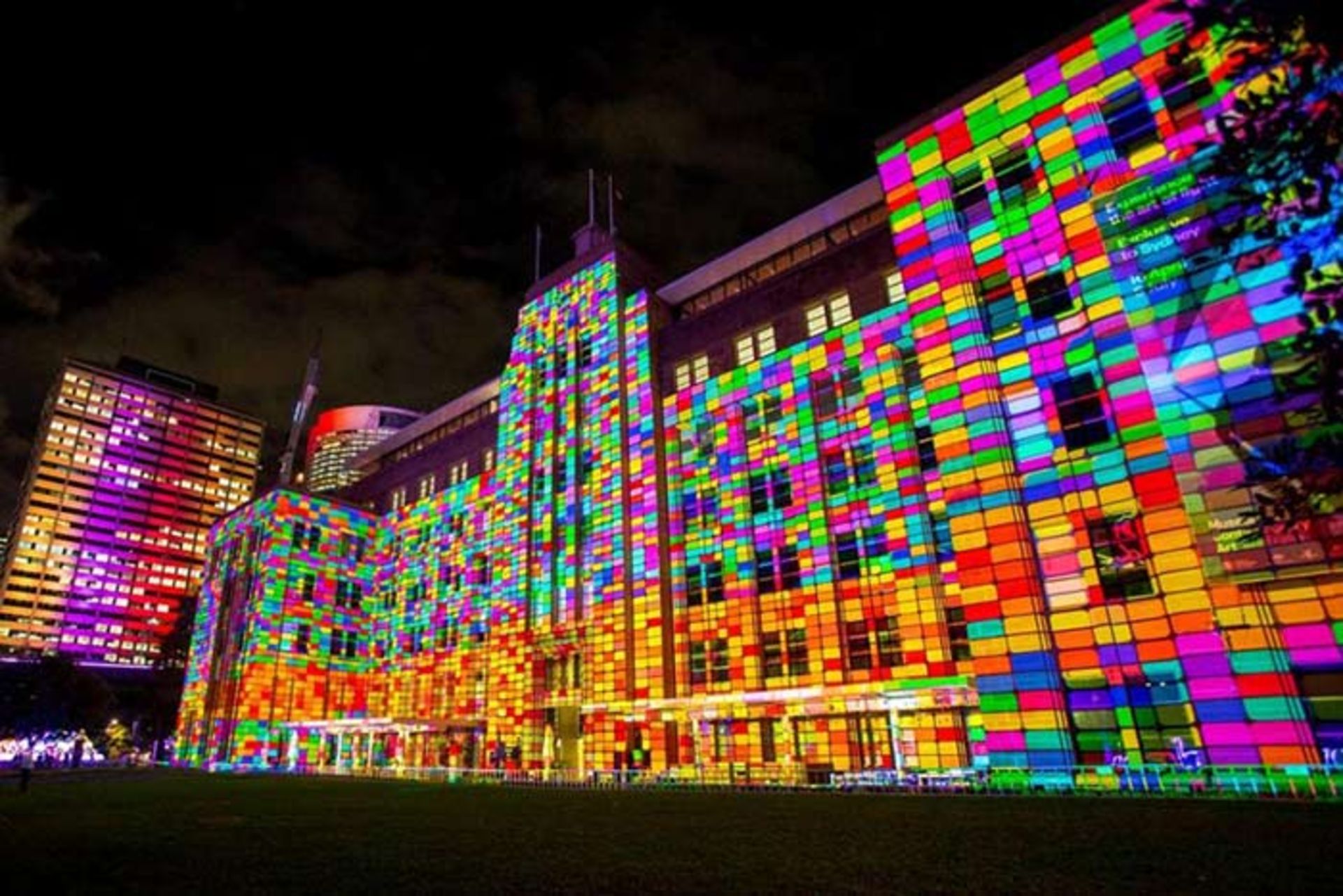 جشنواره‌ی نورانی سیدنی 2016