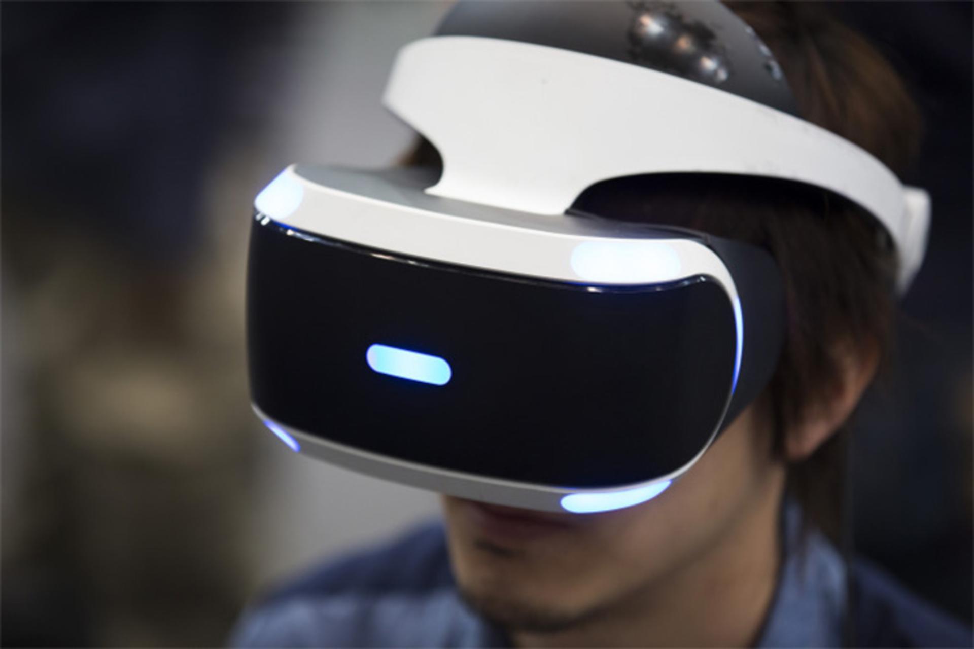 VR