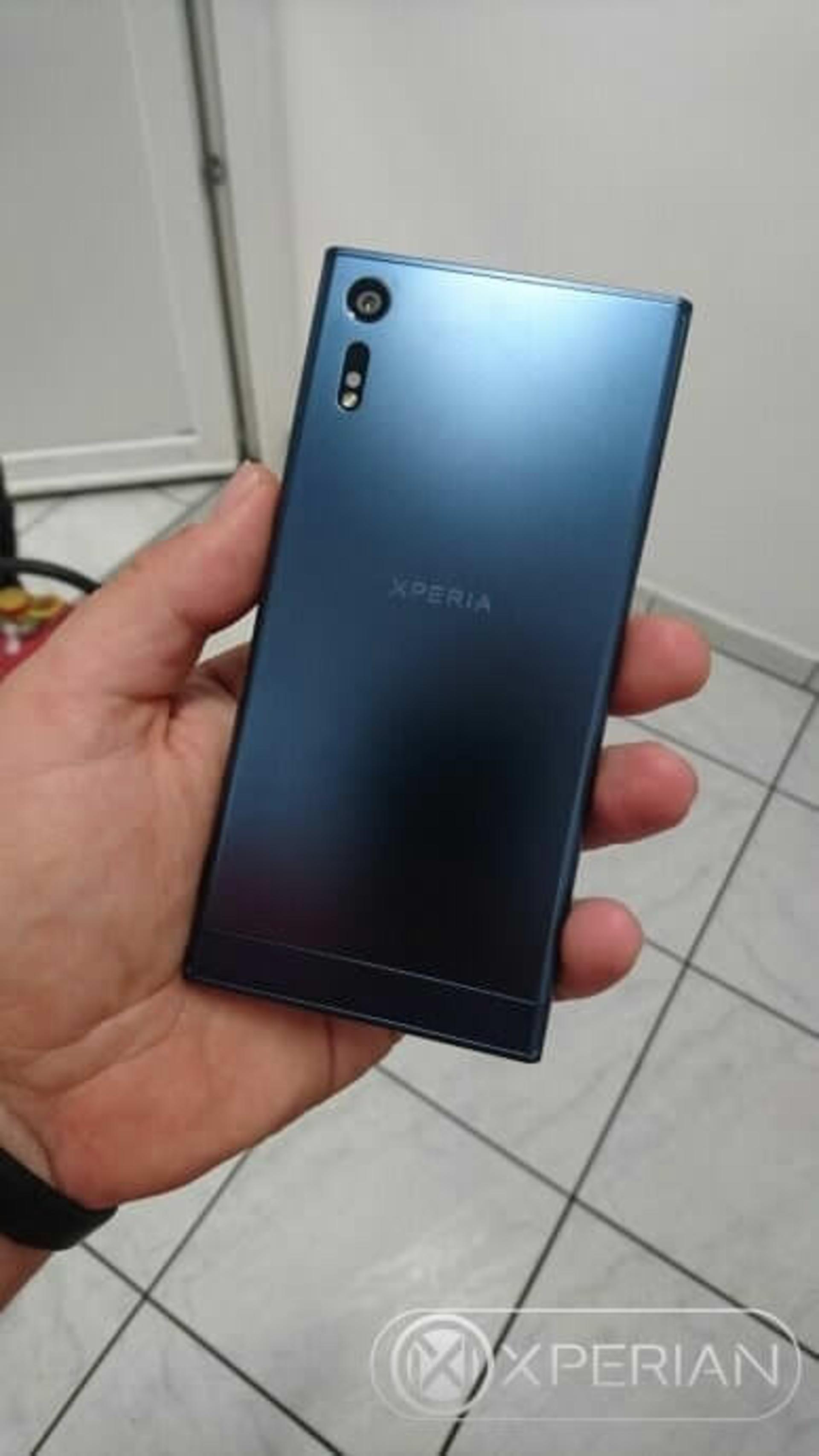 sony f8331