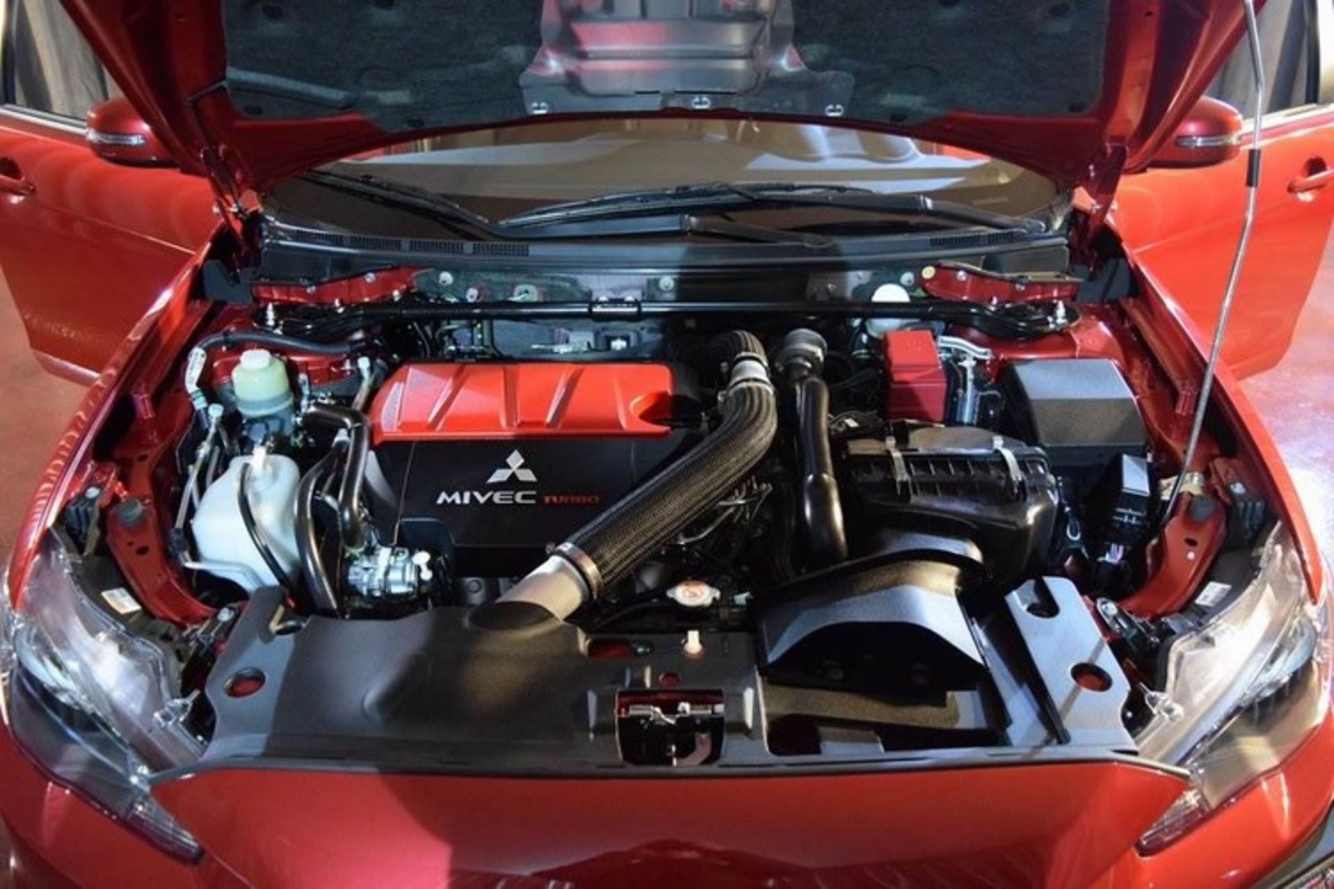 میتسوبیشی لنسر