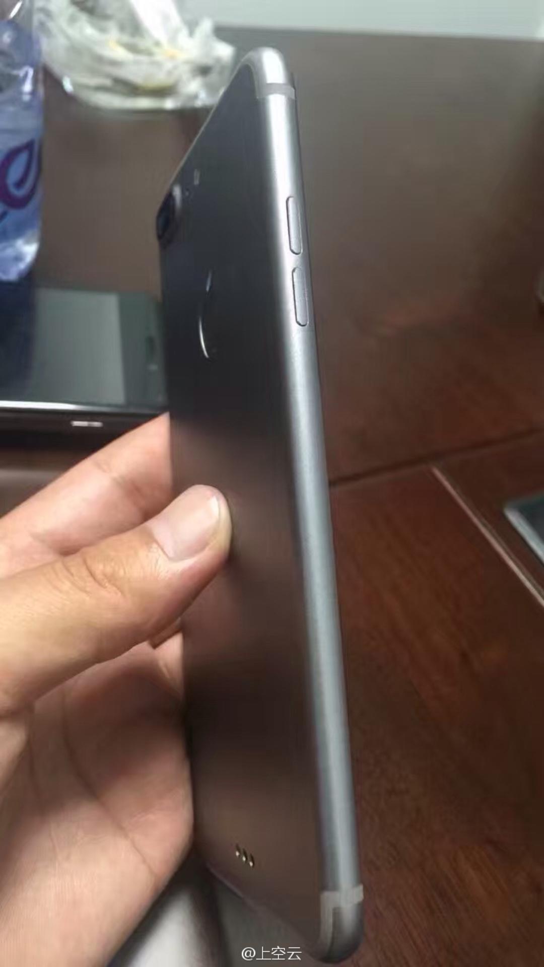 آیفون 7 / iPhone 7
