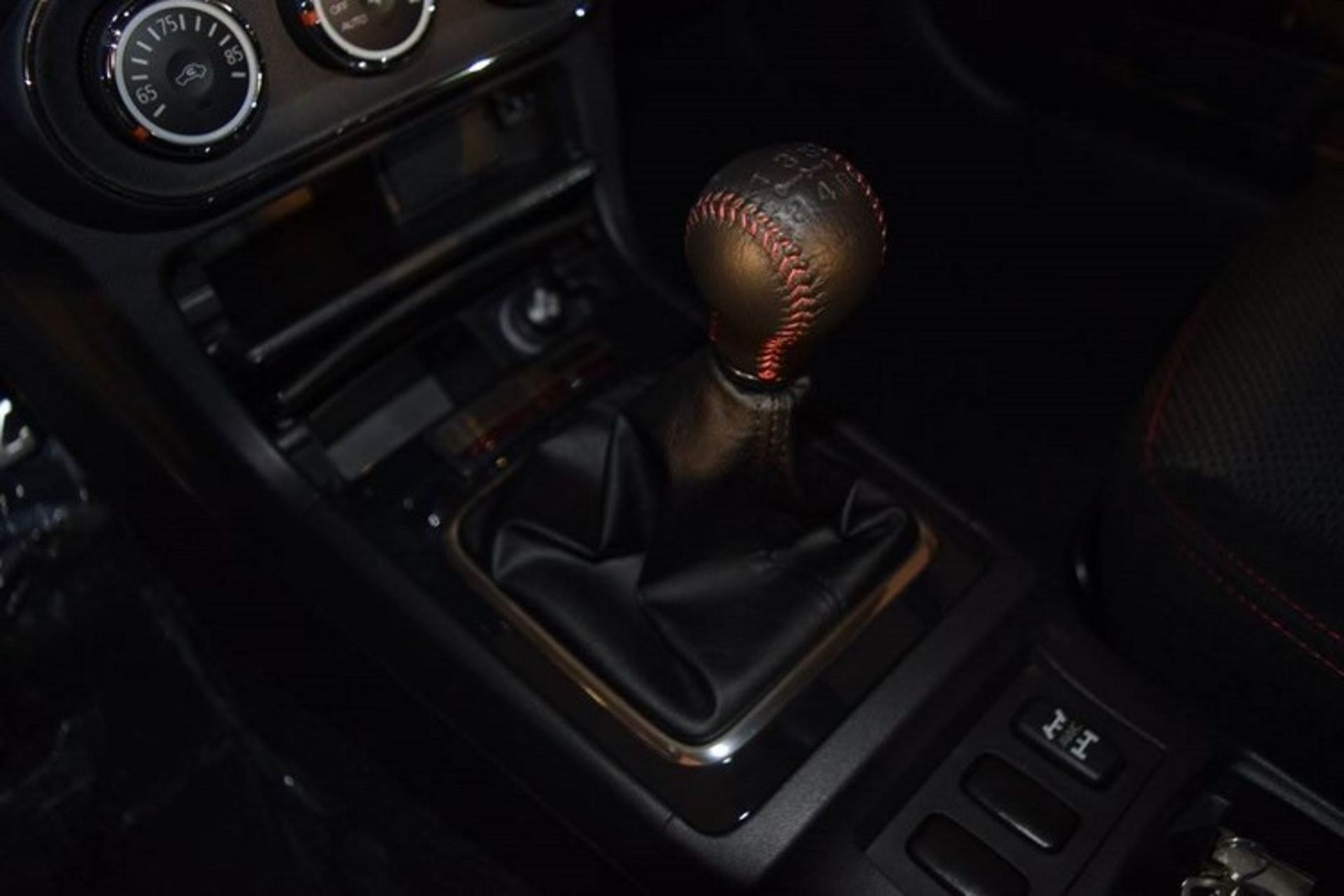 میتسوبیشی لنسر