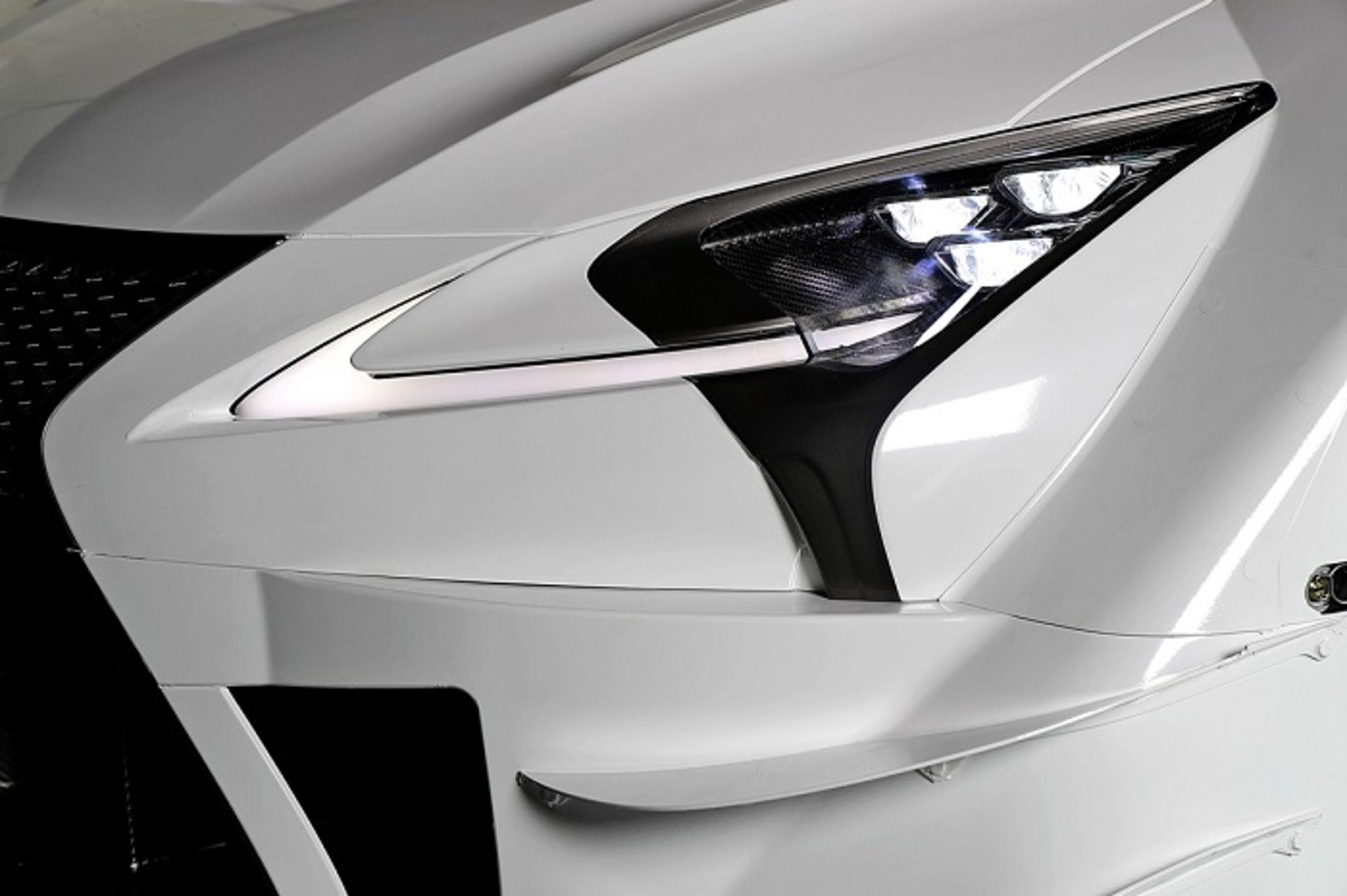 لکسوس lc500 مسابقه ای