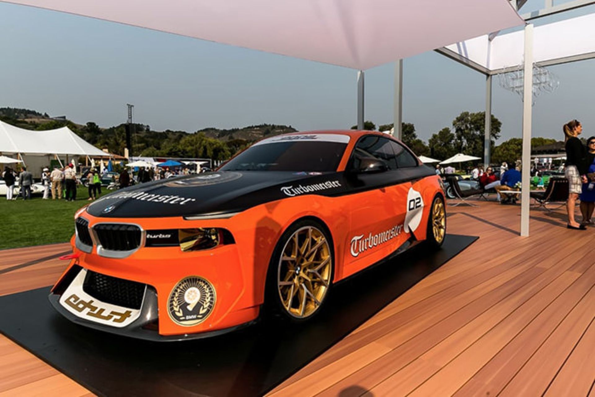 بی ام و 2002 hommage