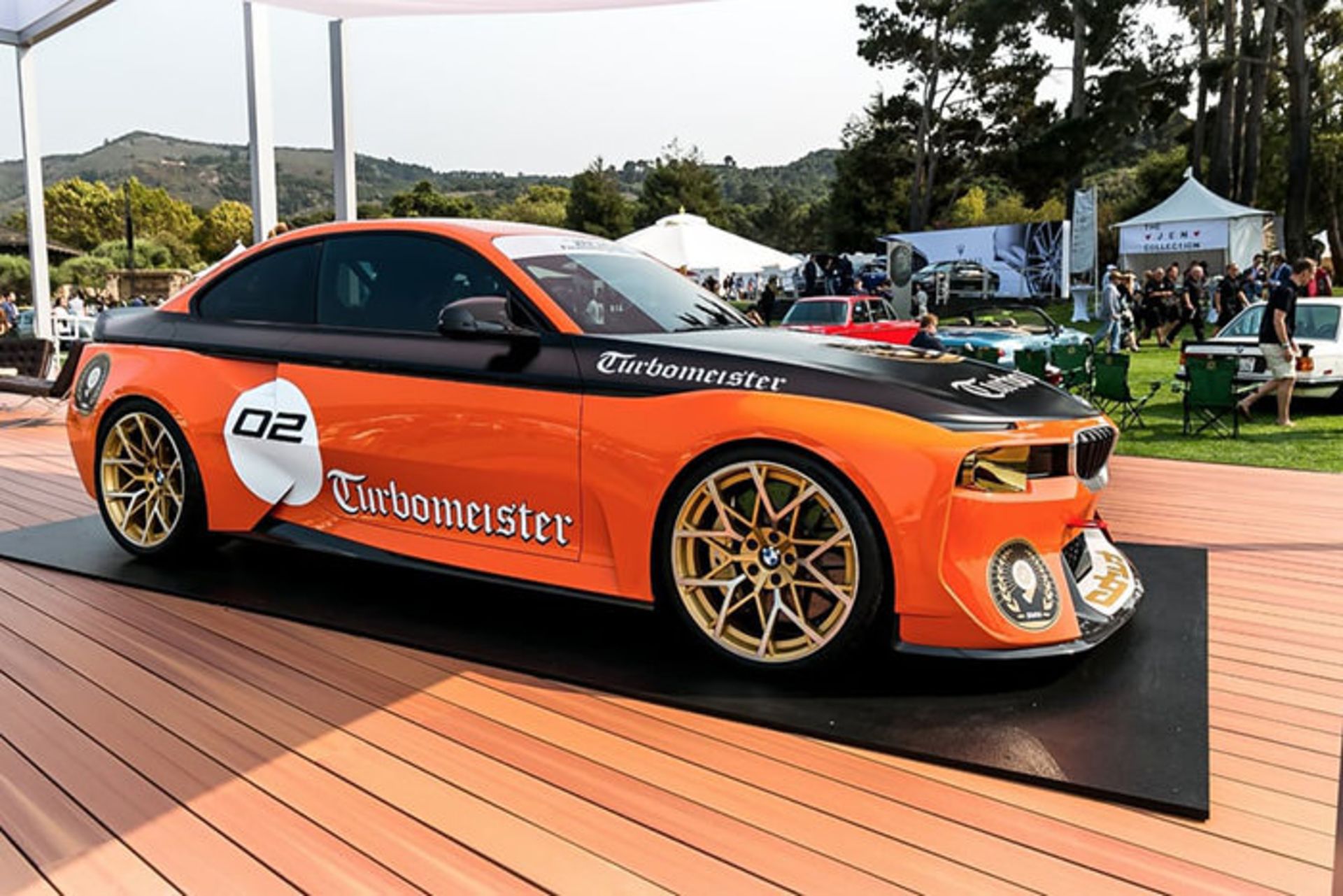 بی ام و 2002 hommage