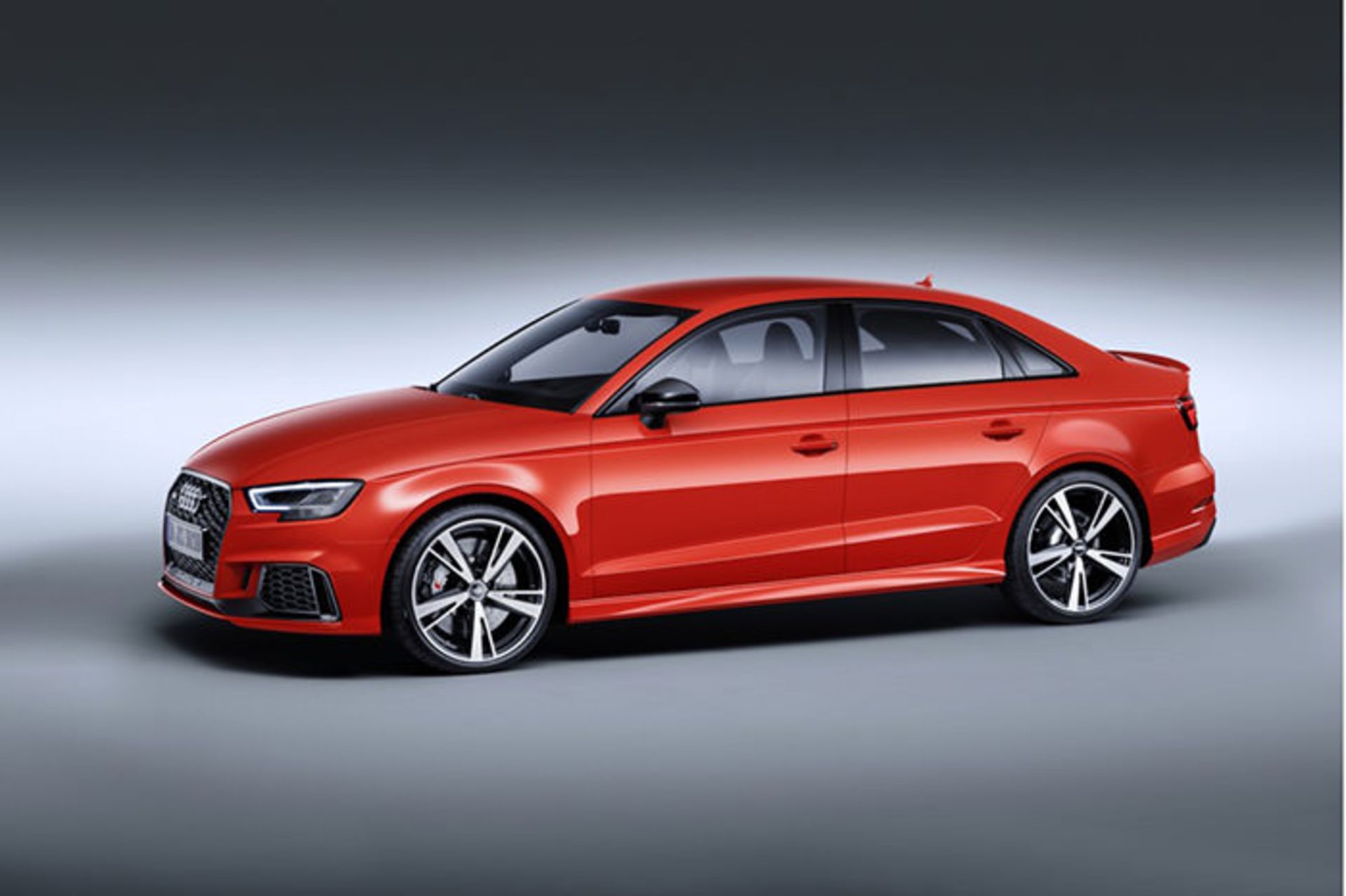 آئودی AUDI rs 3 