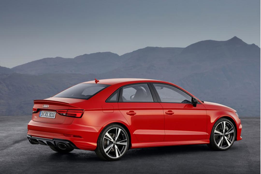 آئودی AUDI rs 3 
