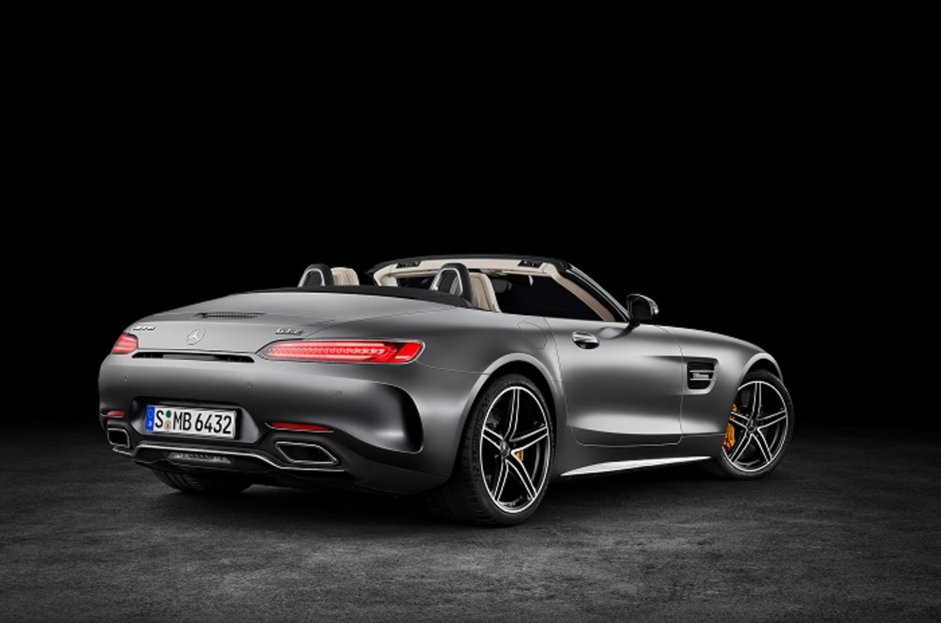 مرسدس بنز AMG GT C