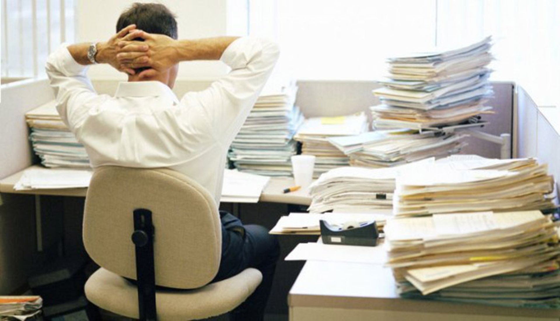 مقاله کسب و کار - دلایل استعفای کارمندان