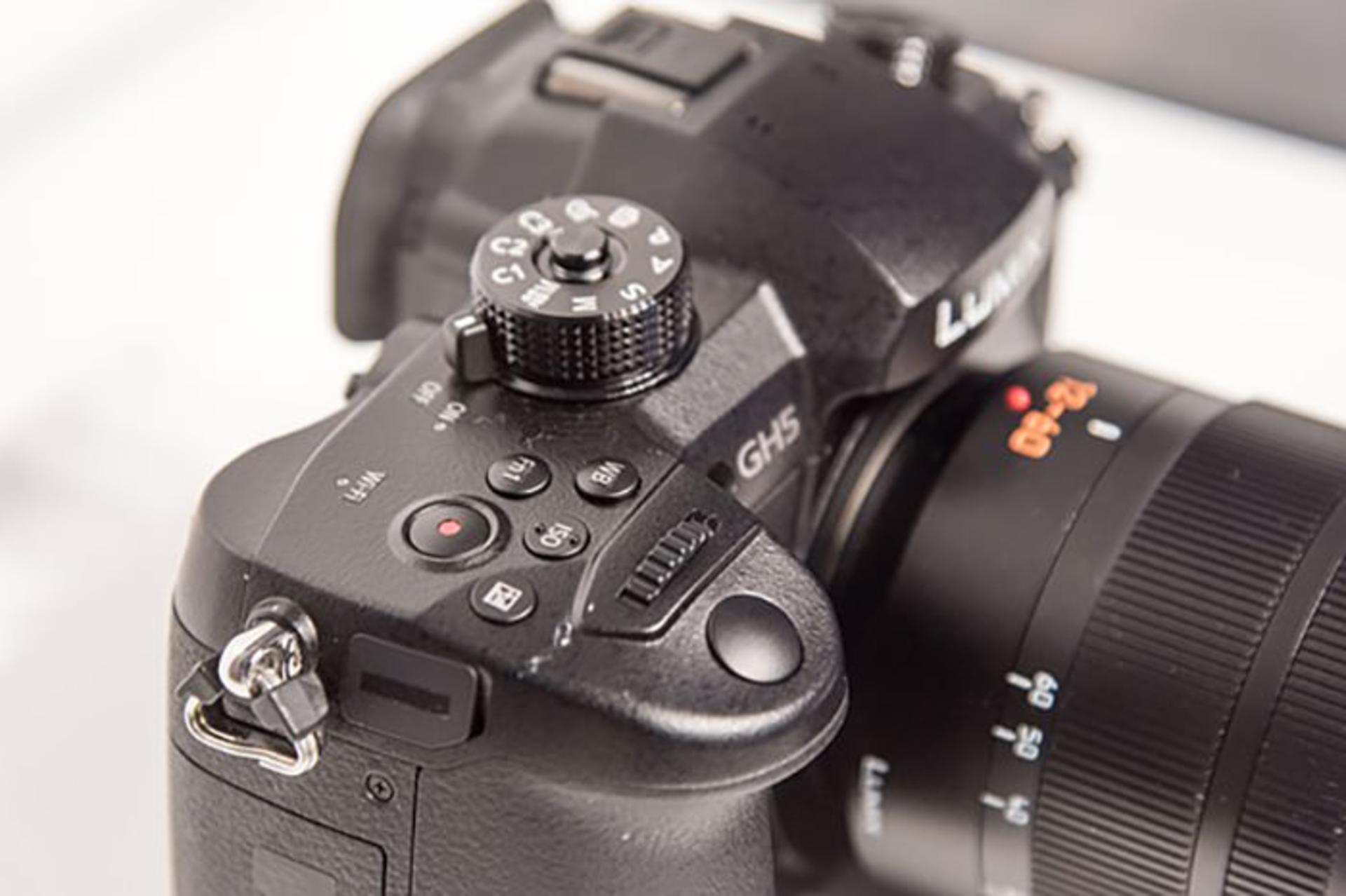 پاناسونیک لومیکس GH5