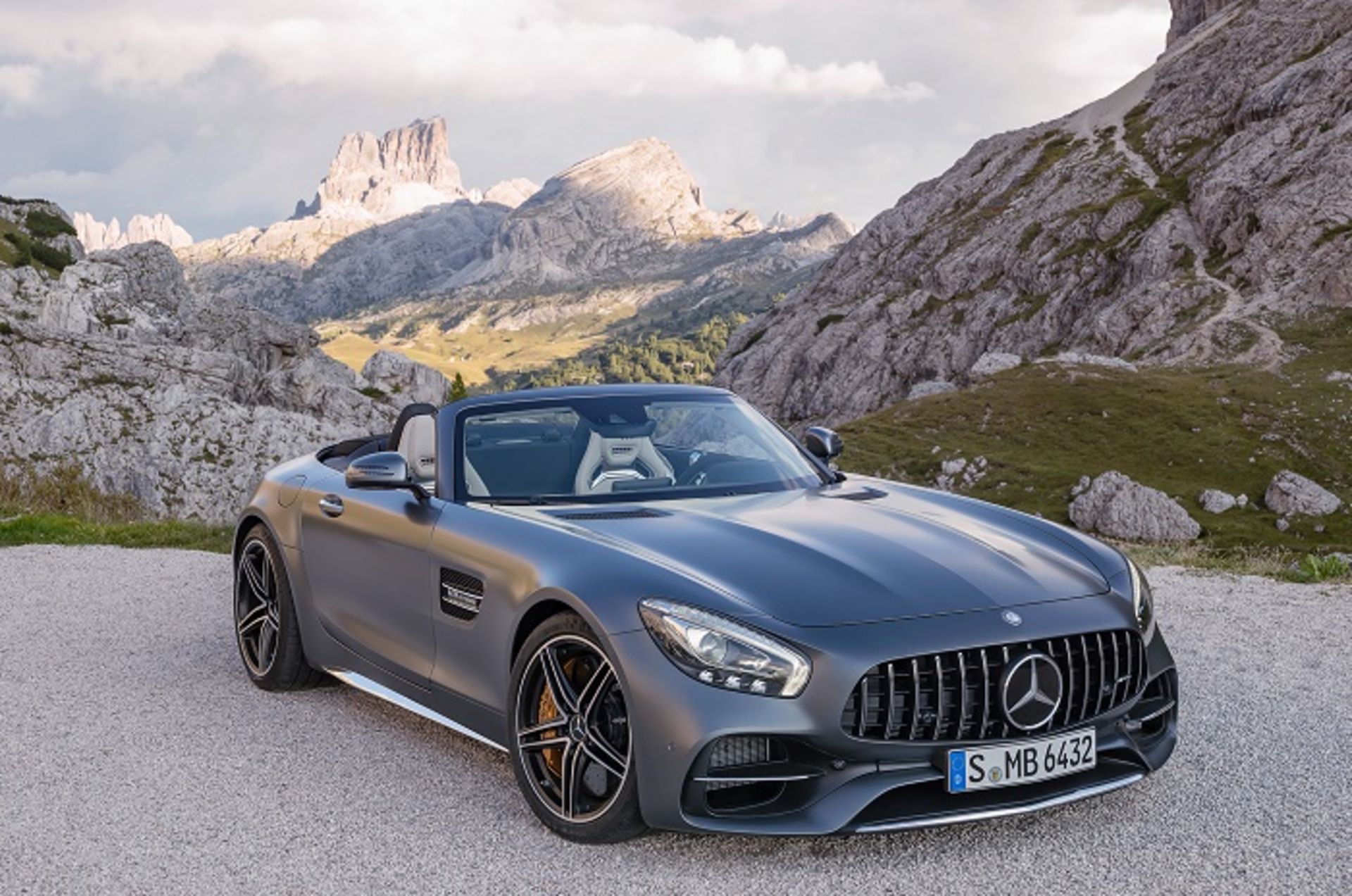 مرسدس بنز AMG GT C