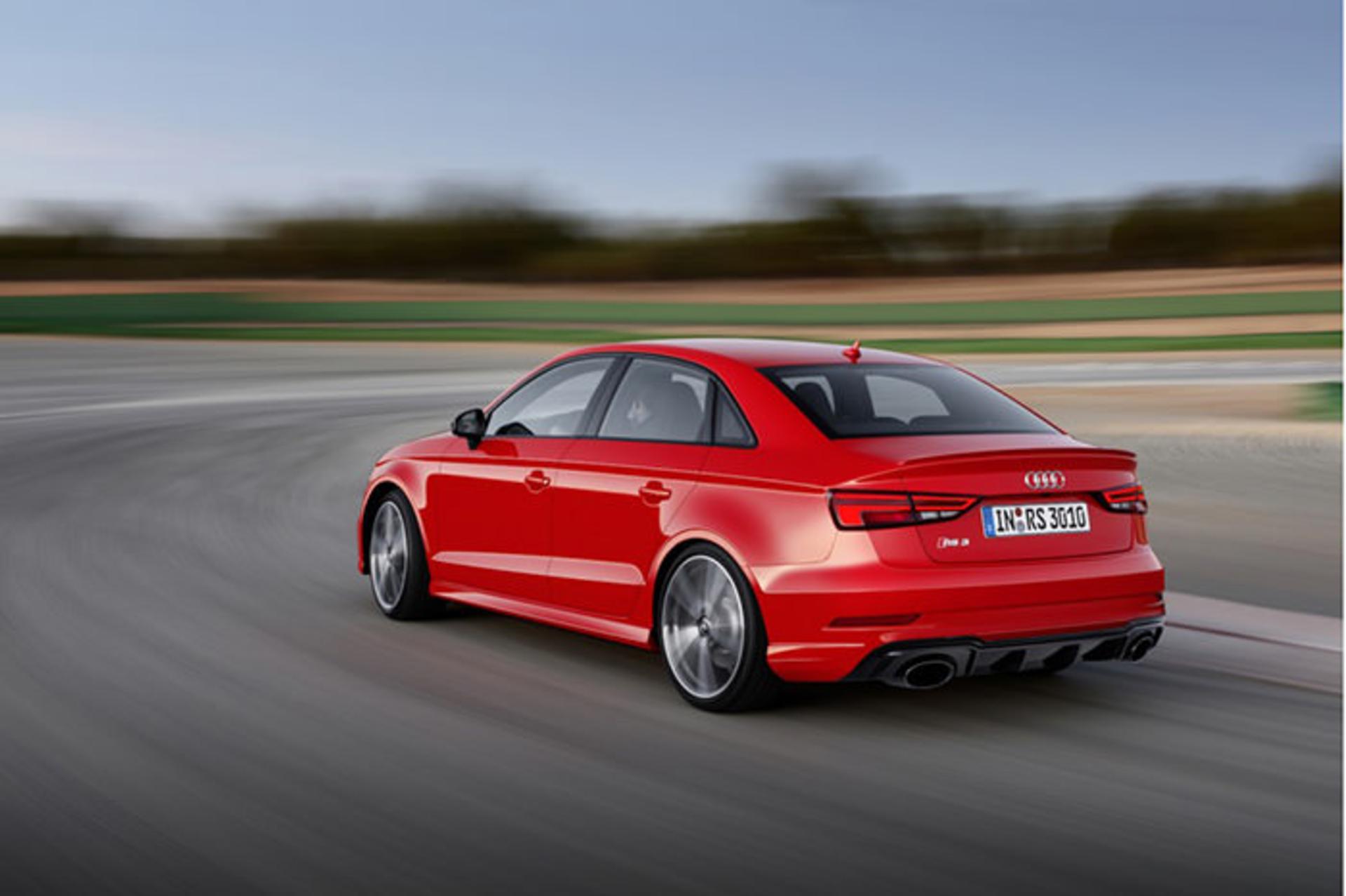 آئودی AUDI rs 3 