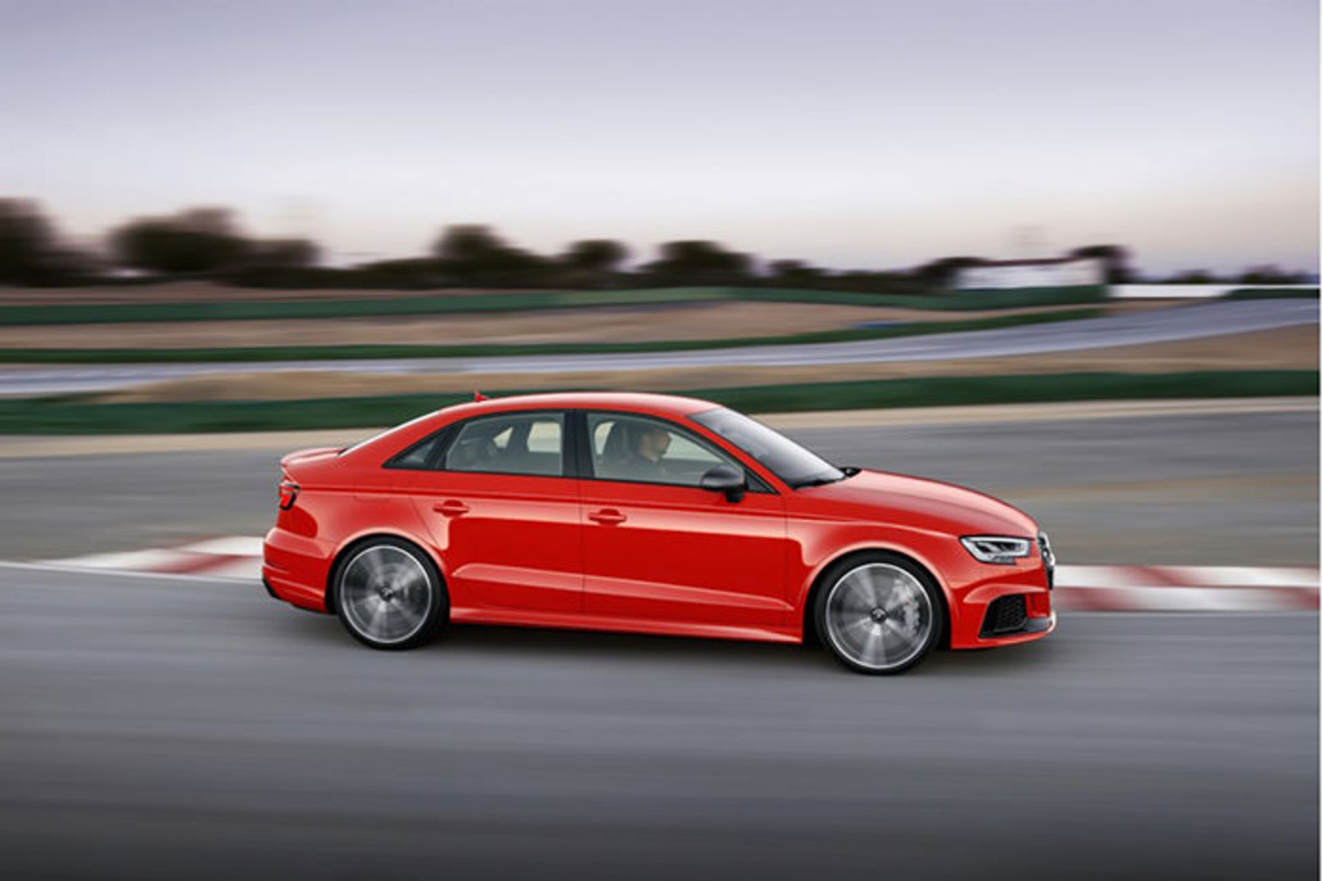 آئودی AUDI rs 3 