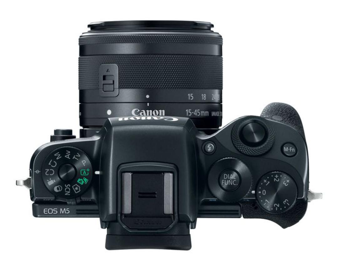 Canon EOS M5