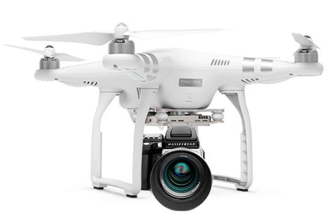 همکاری DJI با هسل بلاد