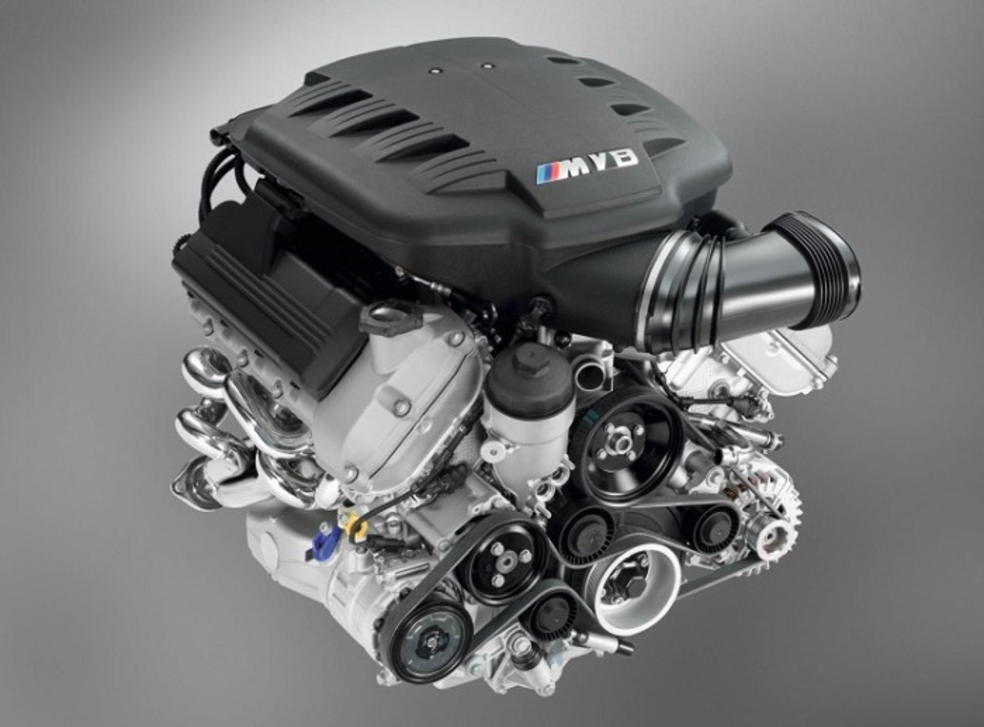 پیشرانه‌ی ۸ سیلندر خودروی BMW E92 M3