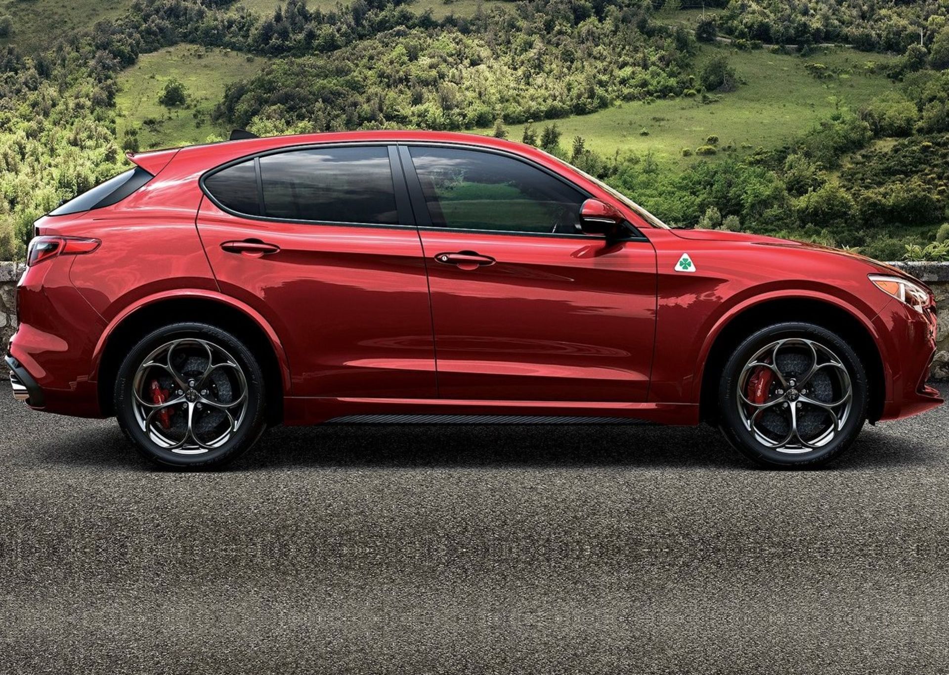 آلفارومئو استلویو / AlfaRomeo Suv