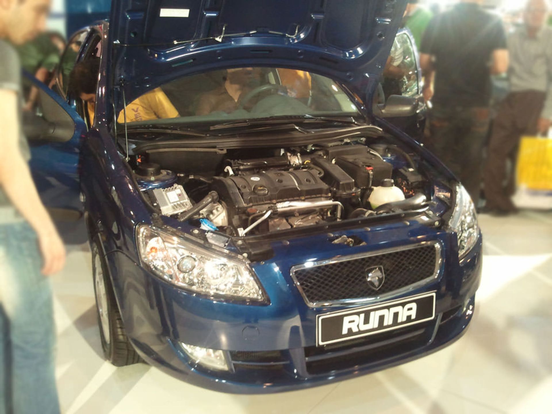 رانا ال ایکس/runna lx