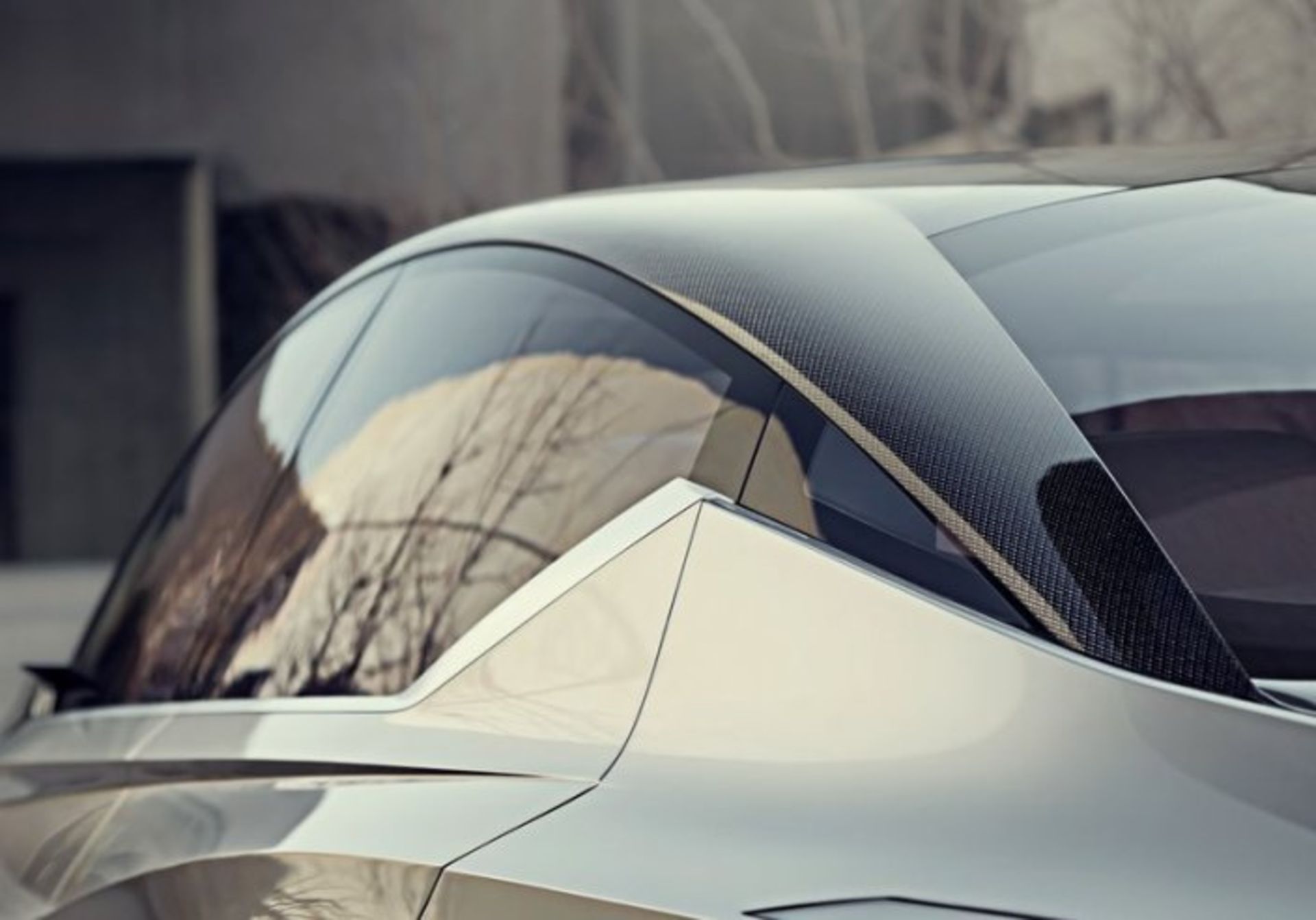 نیسان وی موشن