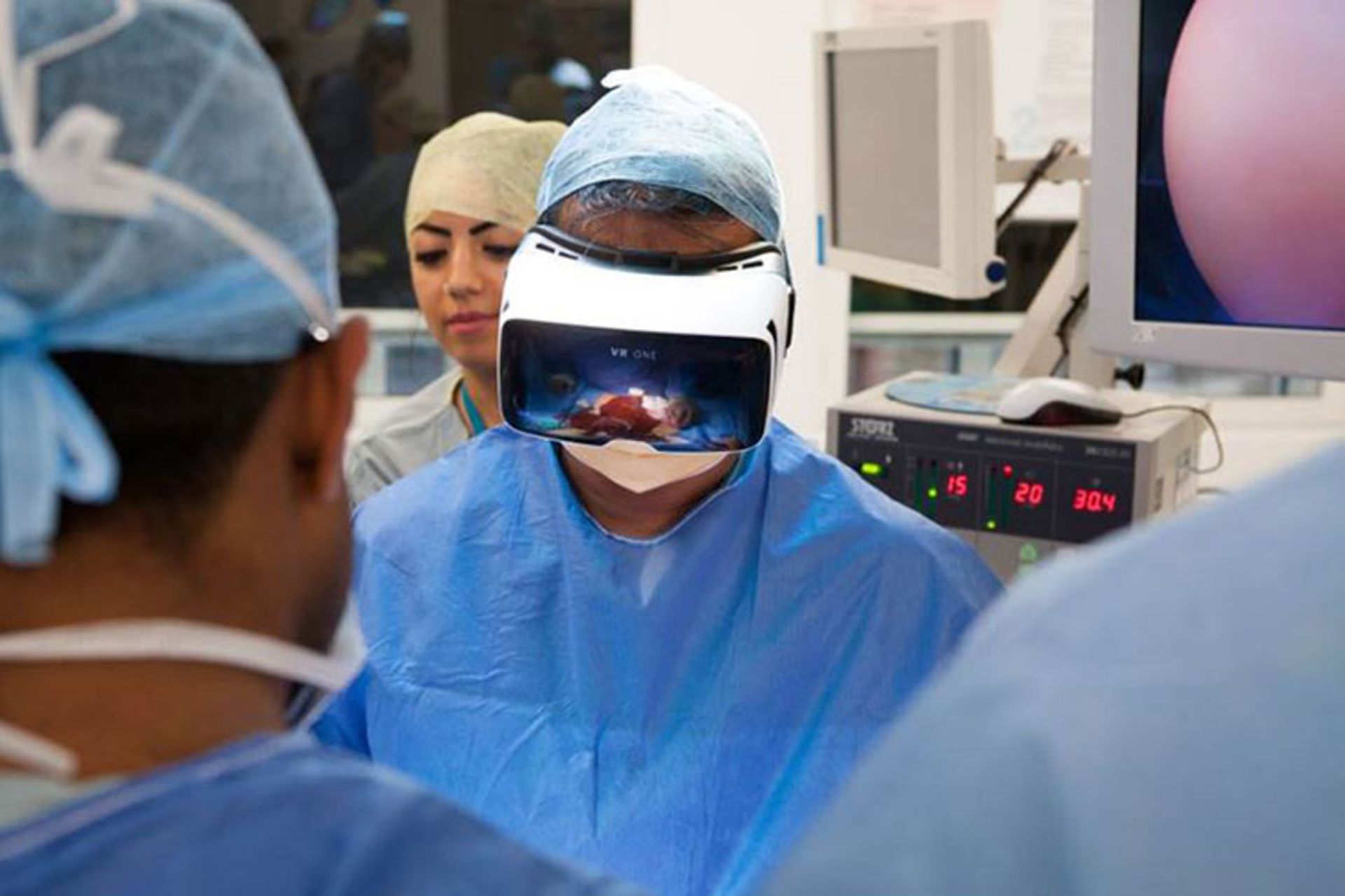 VR