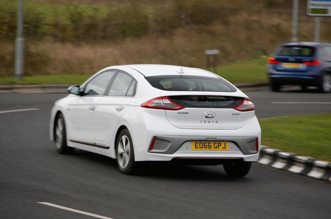 Hyundai Ioniq Group Test
