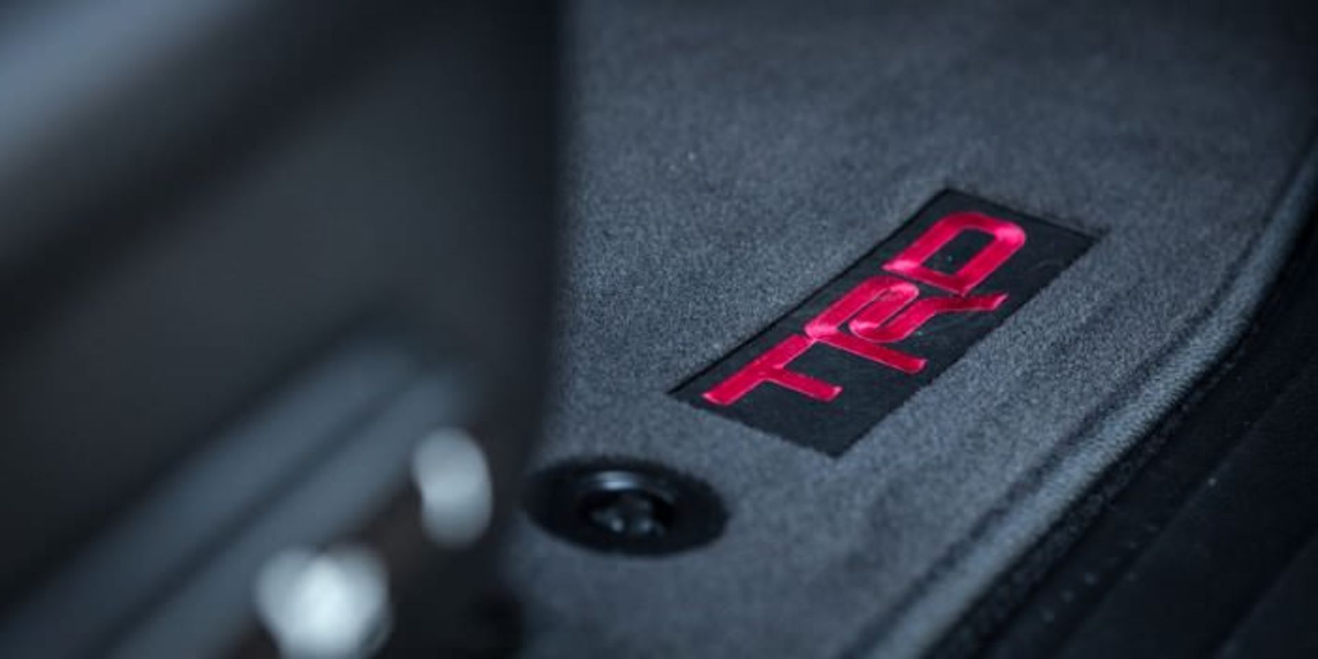 تویوتا هایلوکس TRD