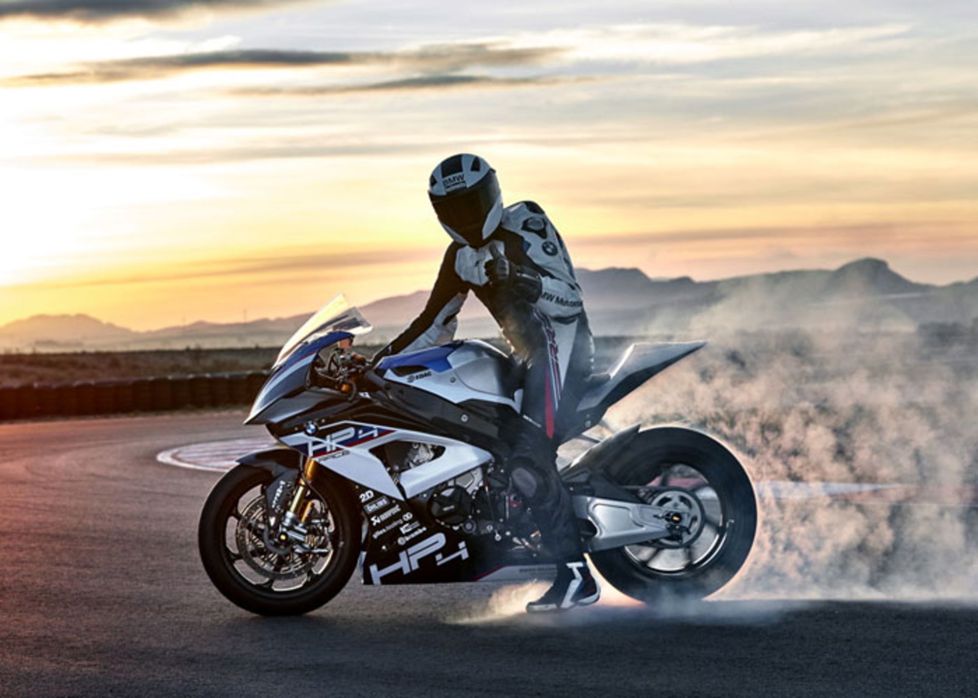 موتورسیکلت بی‌ام‌و HP4 Race 2018