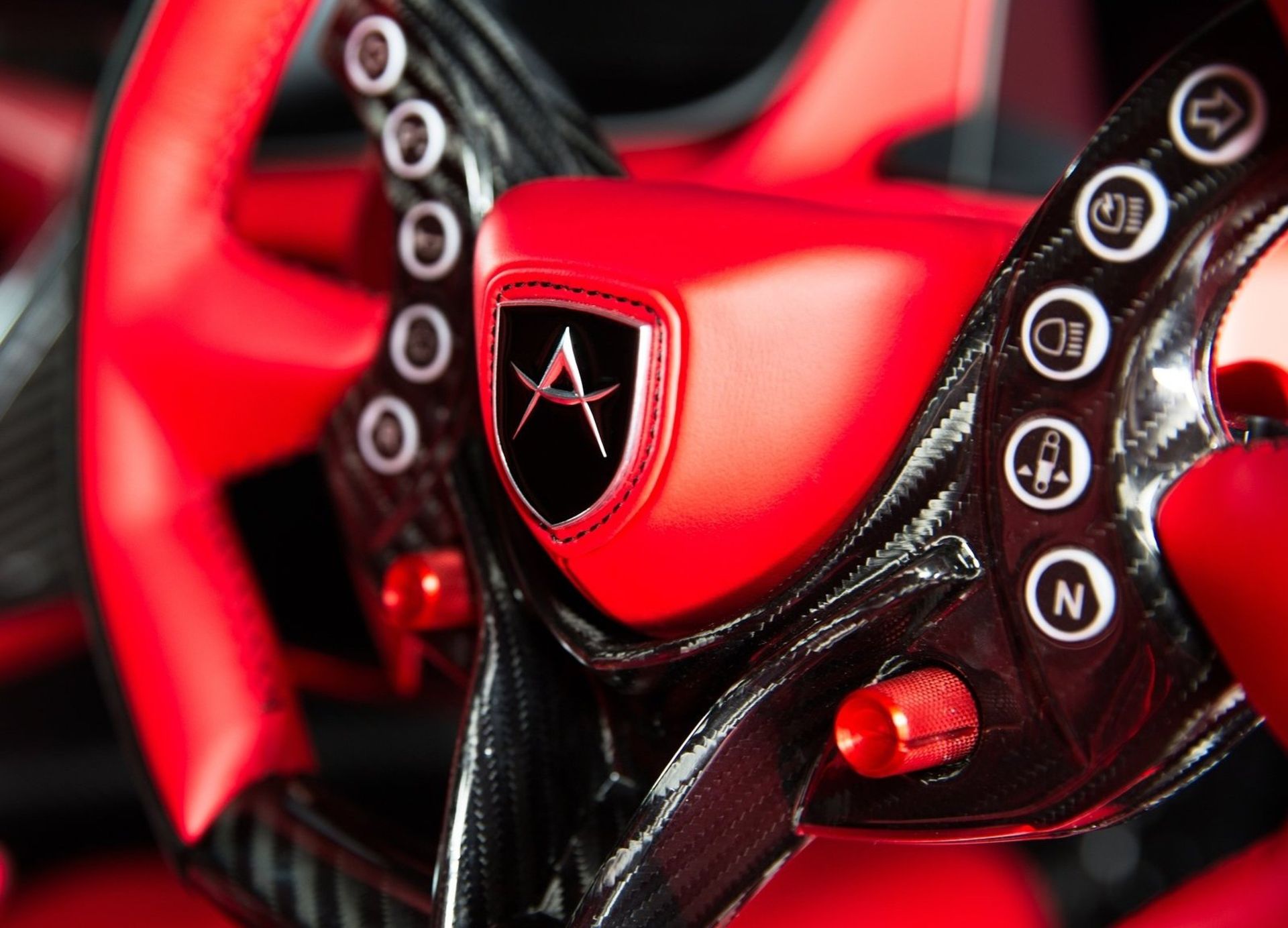 Gumpert Apollo Intensa Emozione