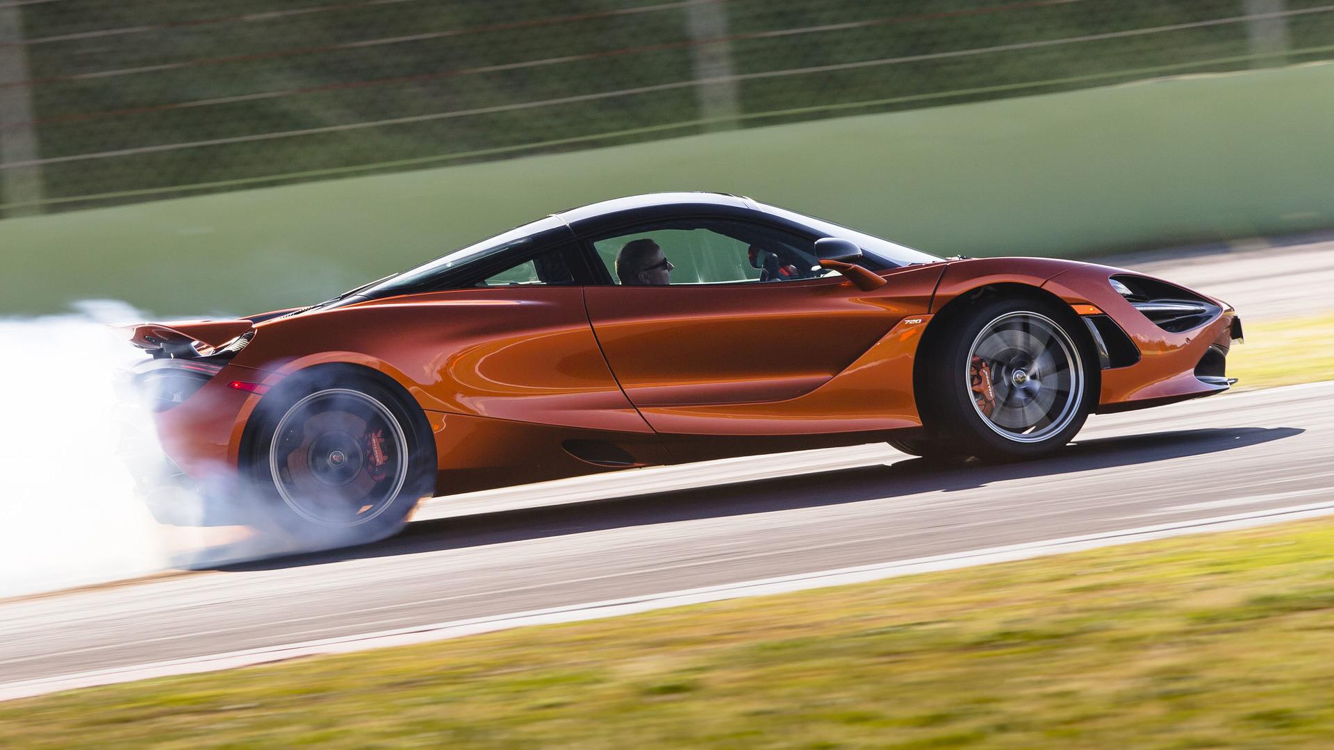 مک لارن 720S