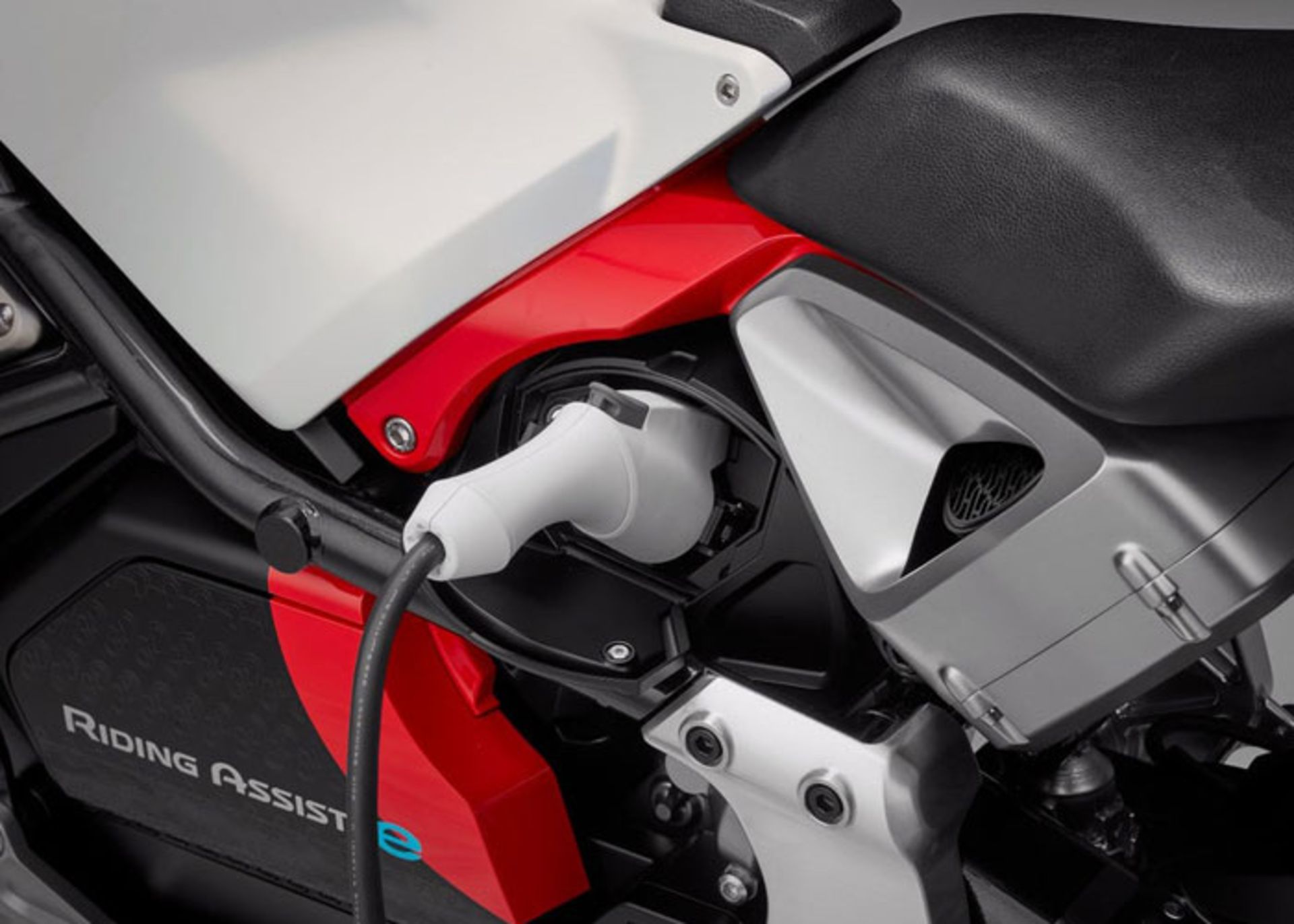 هوندا Riding Assist-e