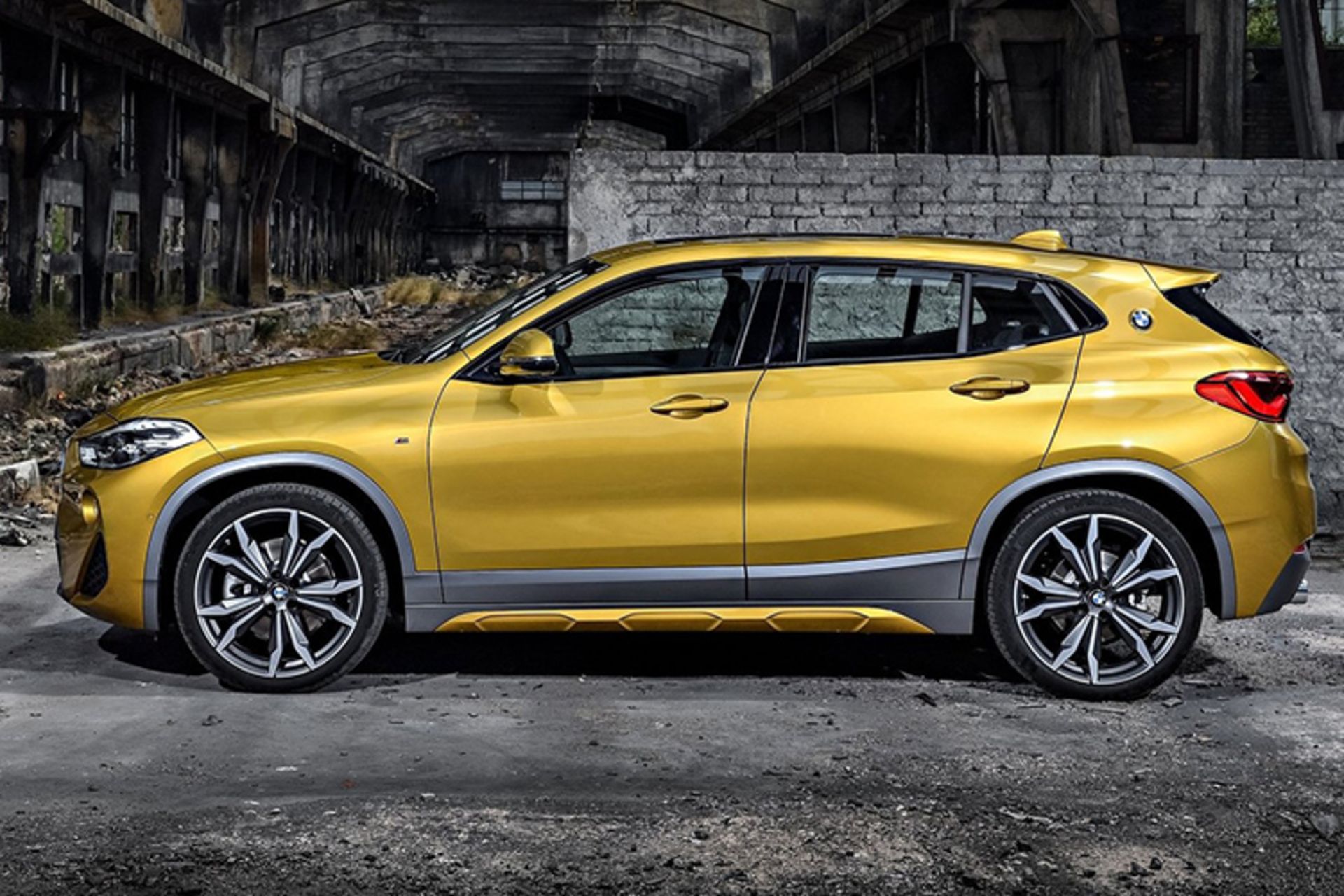 BMW X2