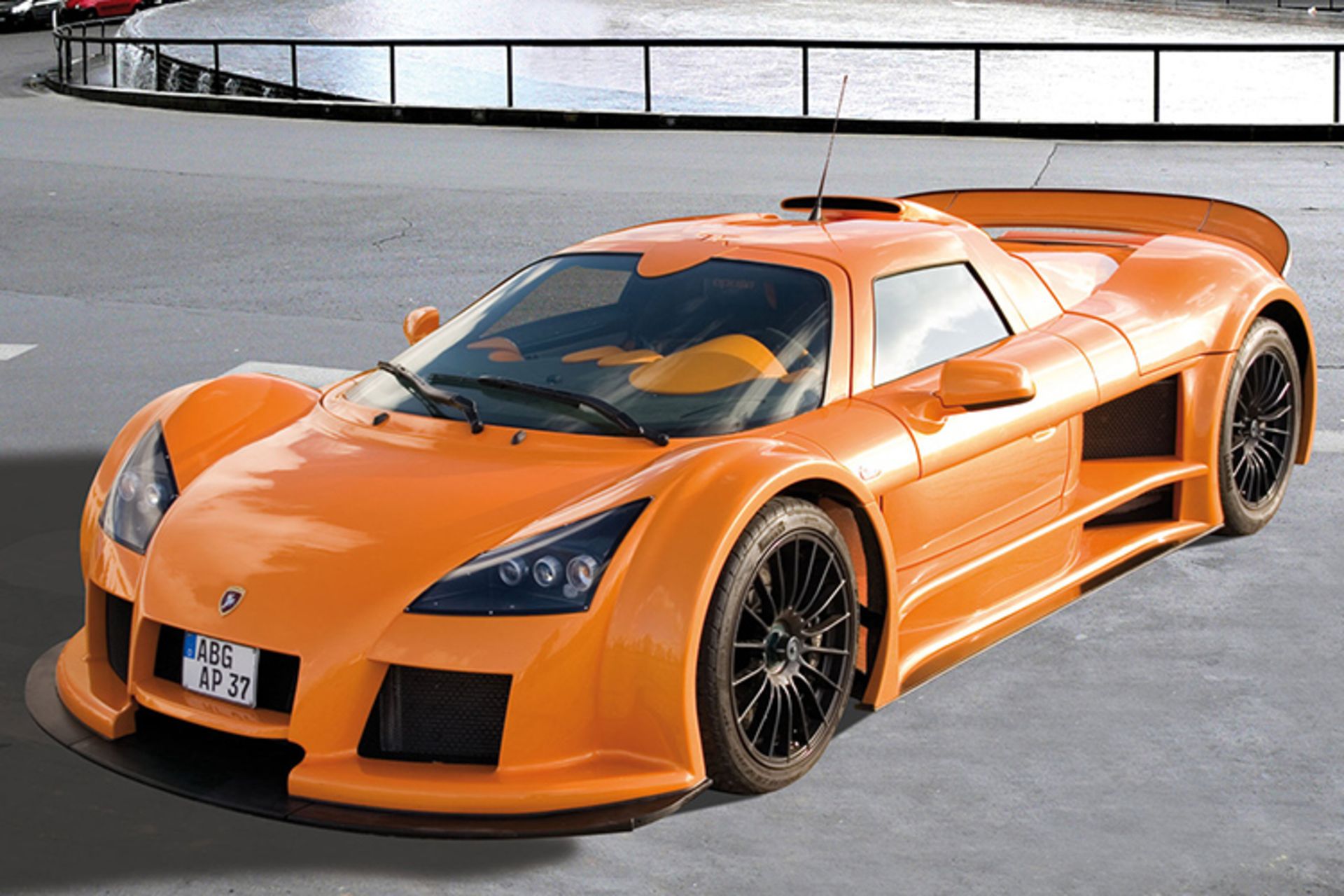 Gumpert Apollo 