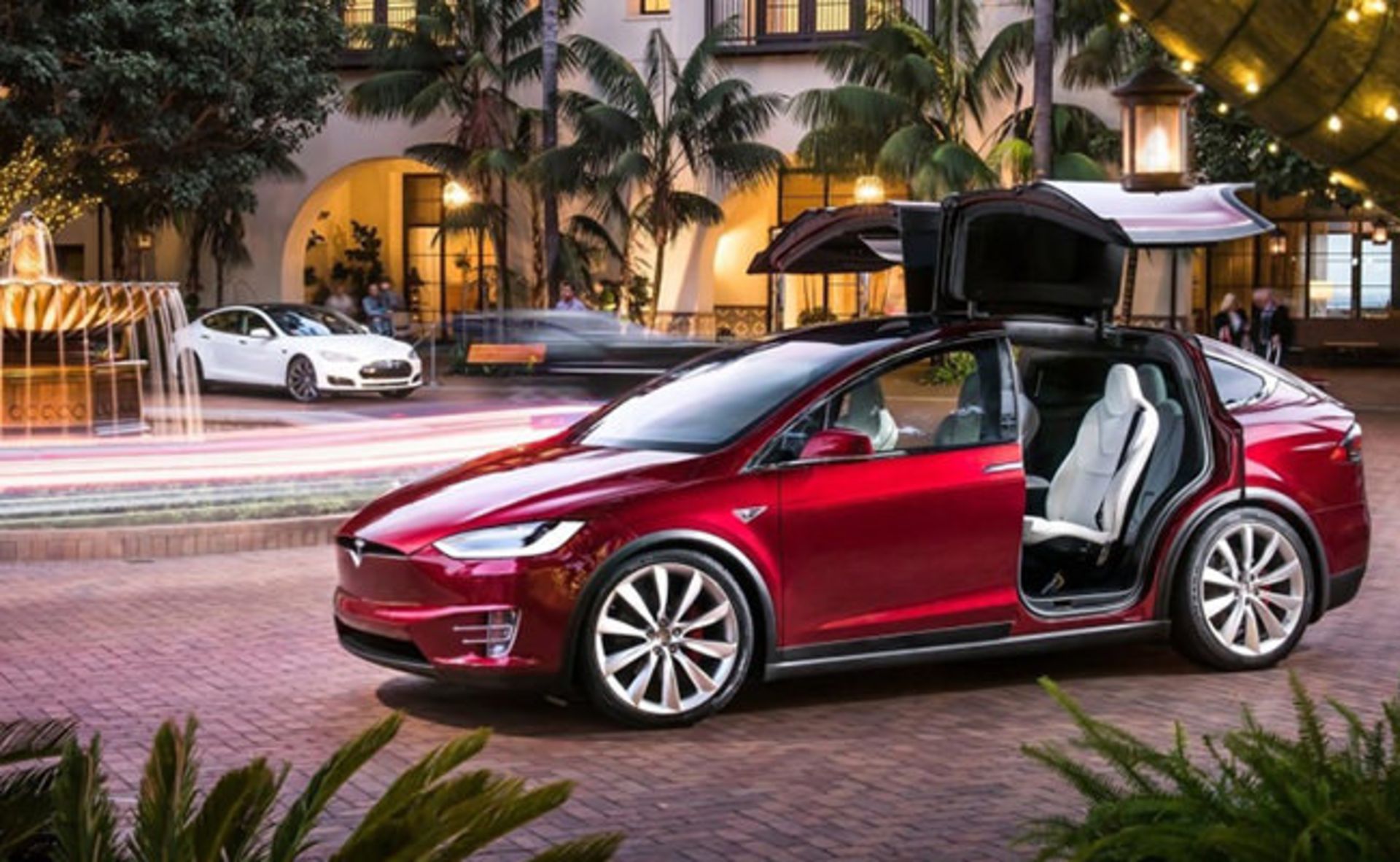 تسلا مدل X P100D