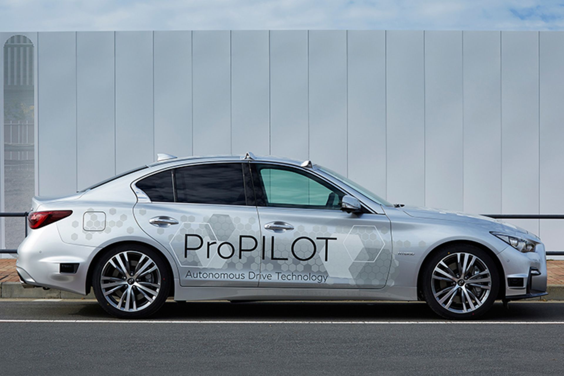 infiniti pro pilot