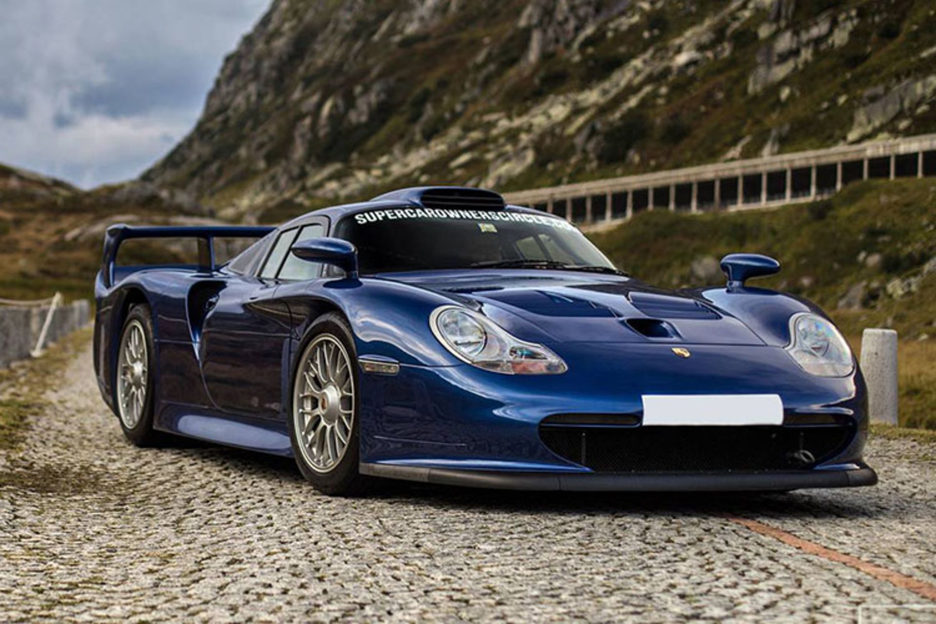 porsche 911 gt1
