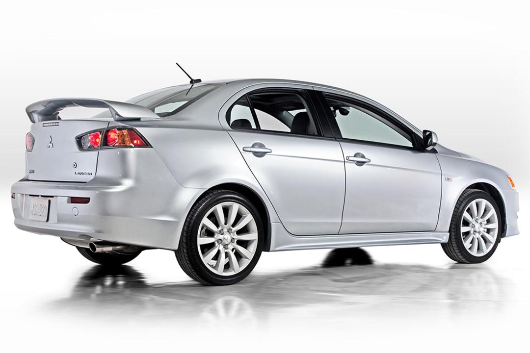 mitsubishi lancer