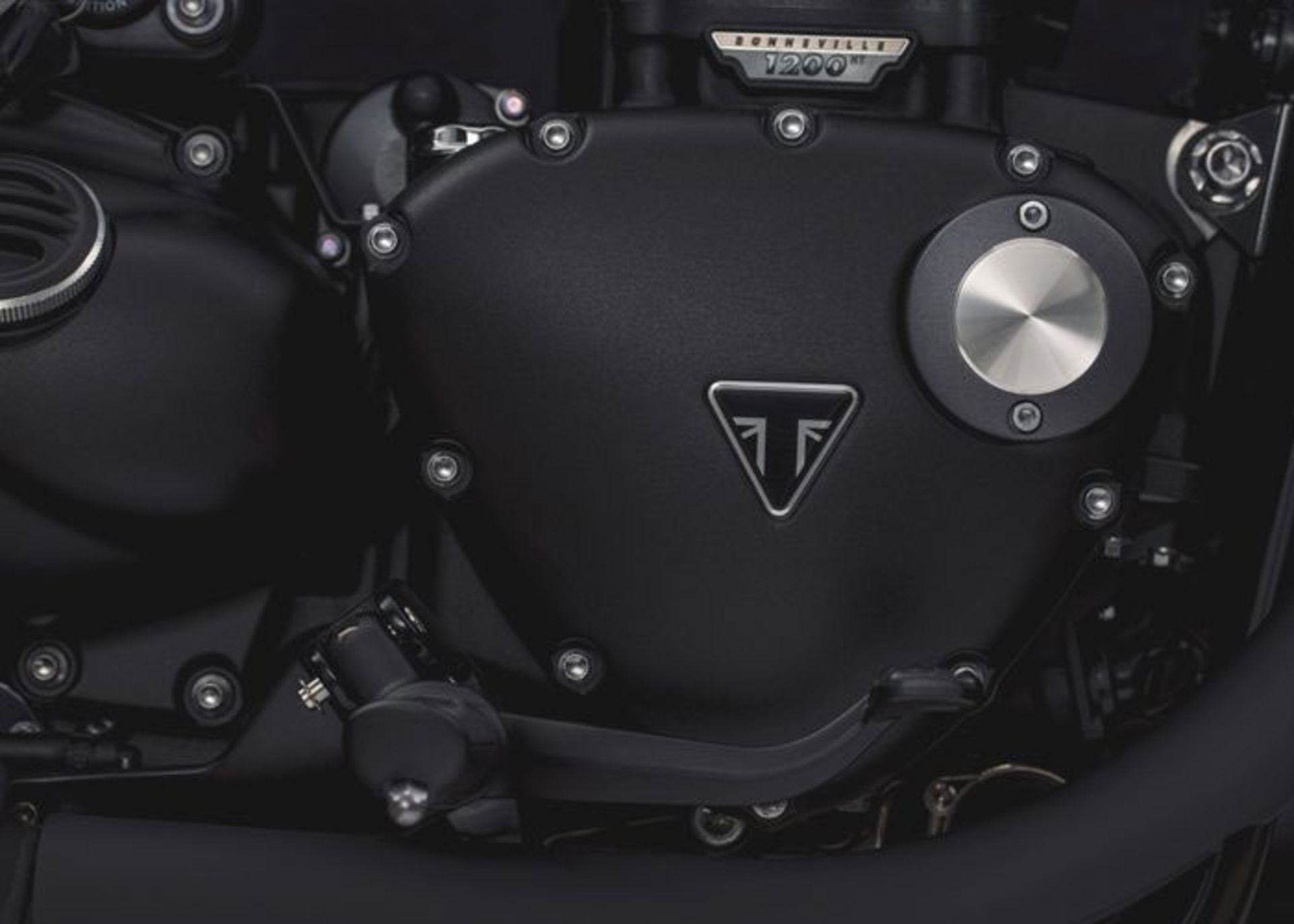 موتورسیکلت Triumph Bonneville Bobber Black